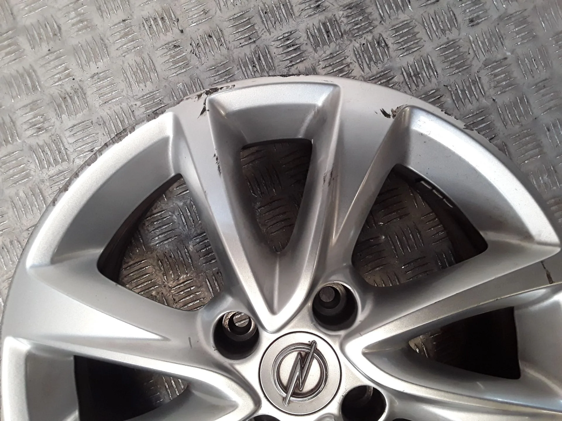 Llanta Aluminio para Opel Corsa F (P2Jo)