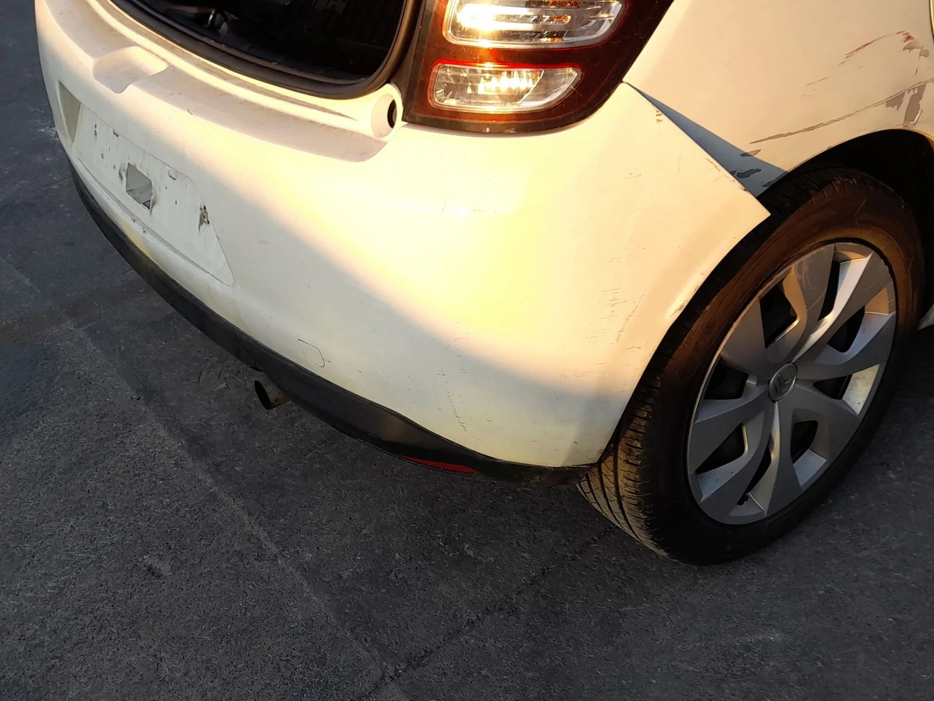 Paragolpes Trasero para Citroën C3 Ii (Sc_)