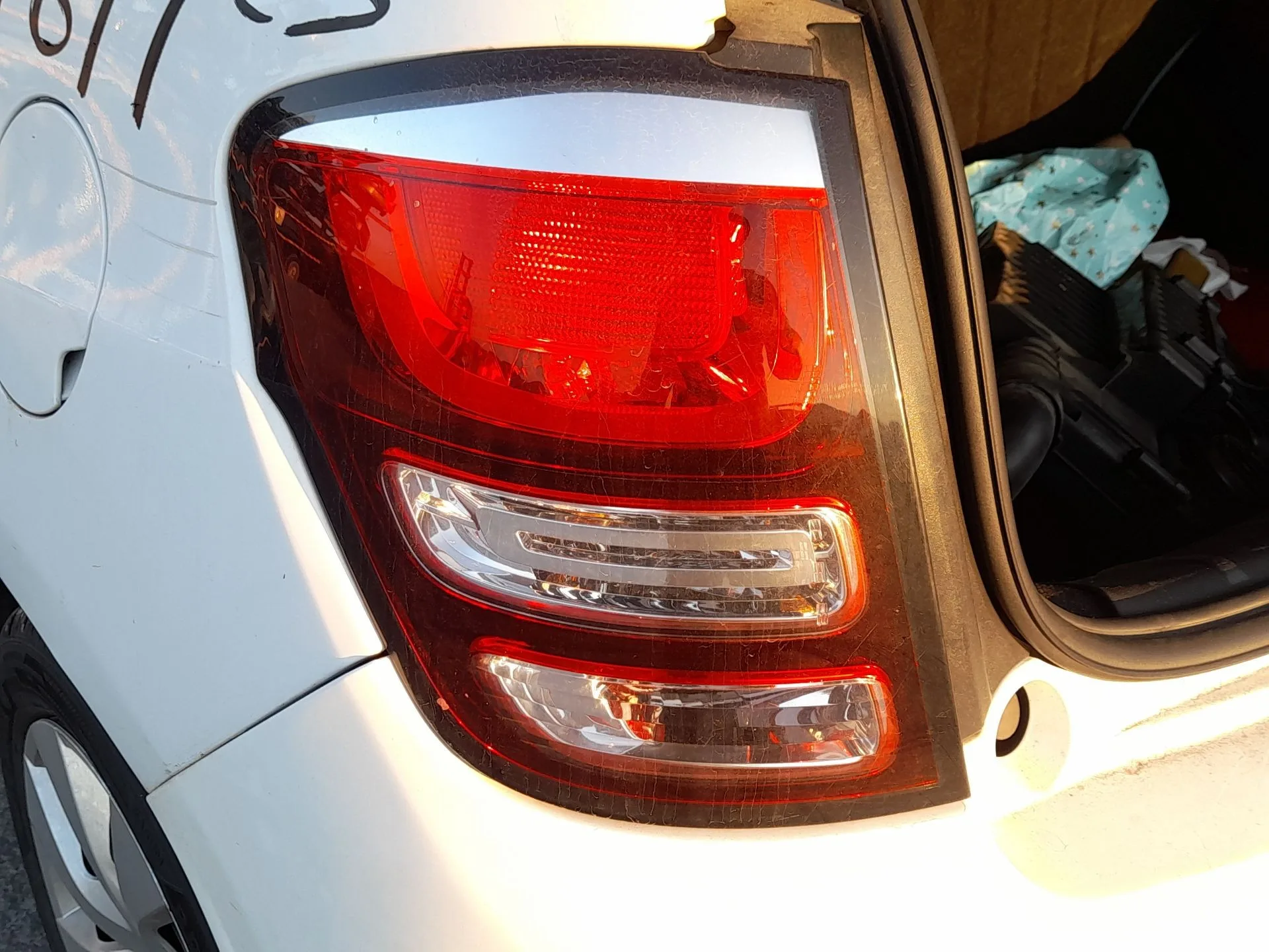 Piloto Trasero Izquierdo Exterior para Citroën C3 Ii (Sc_)