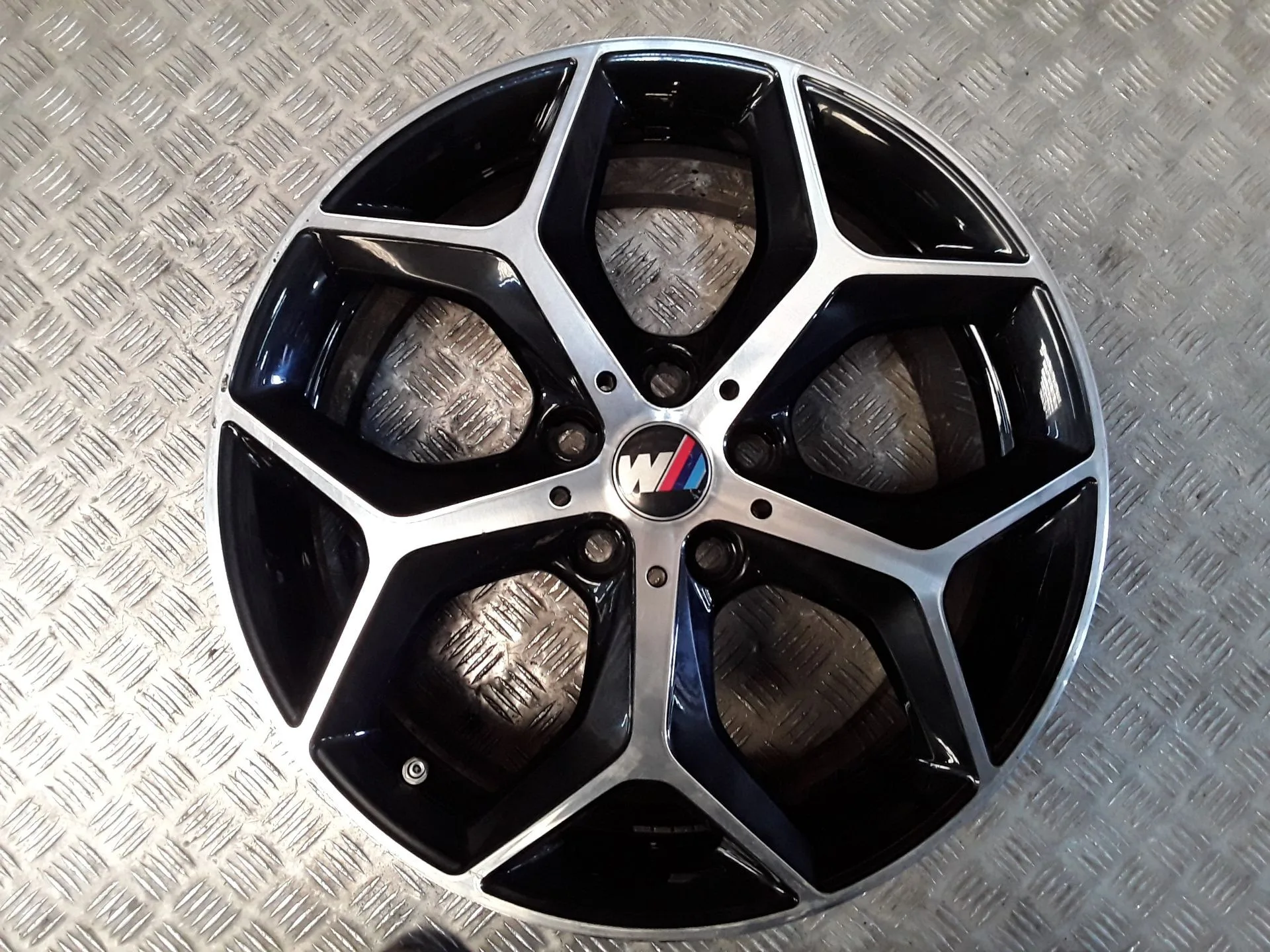Llanta Aluminio para Bmw X1 (F48)