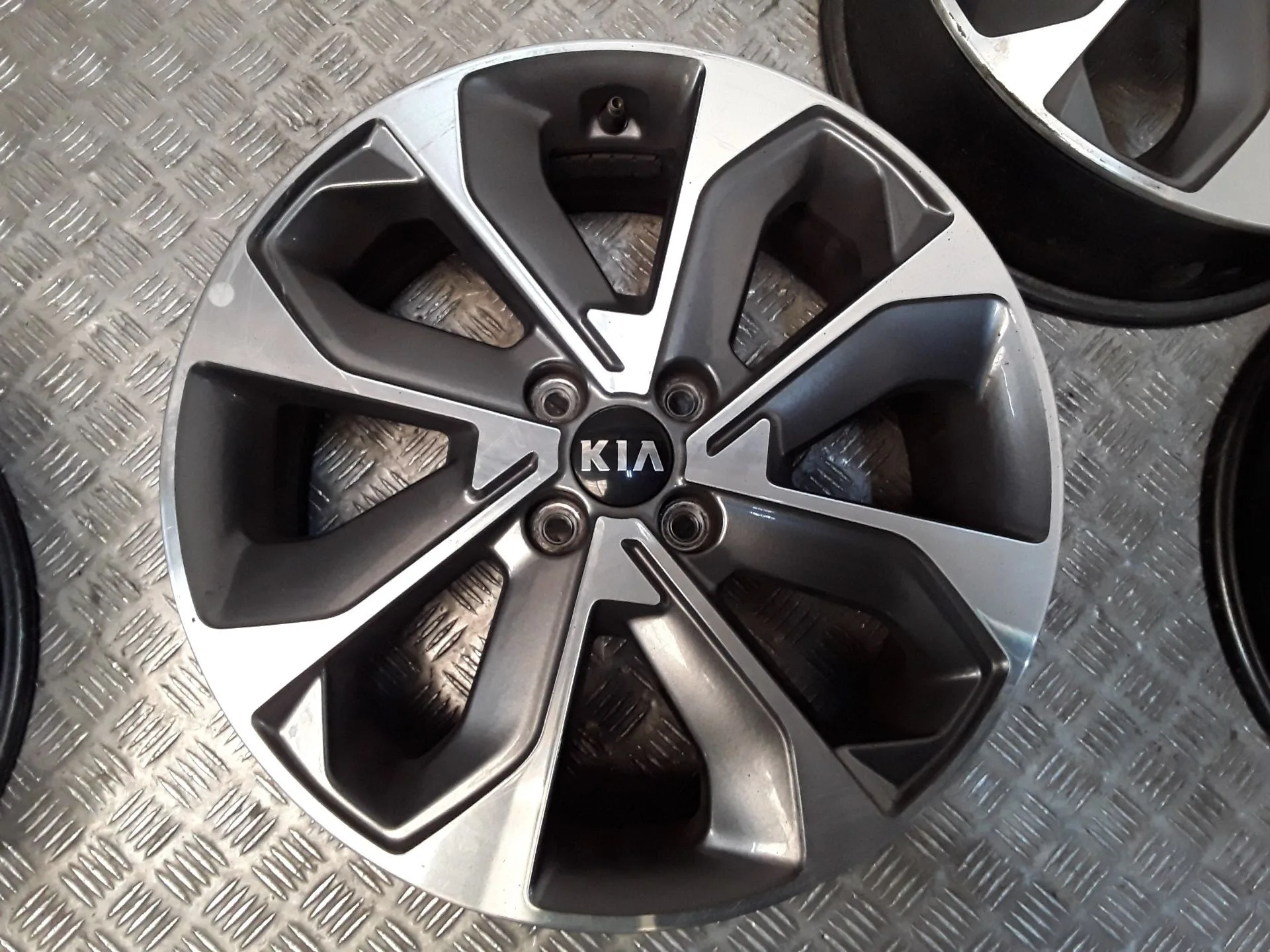Juego Llantas Aluminio para Kia Stonic (Yb)
