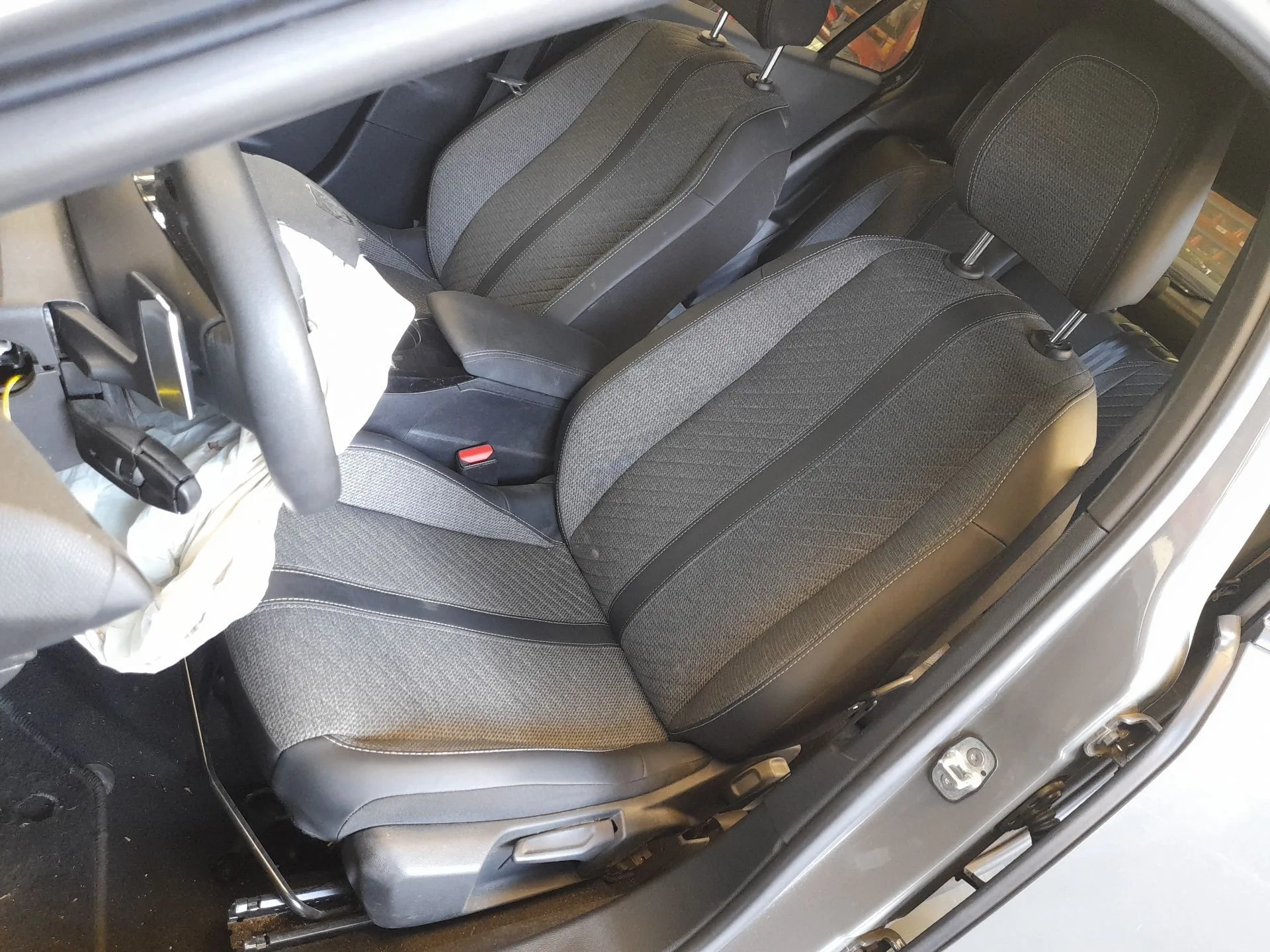 Asiento Delantero Izquierdo para Peugeot 2008 Ii (Ud_, Us_, Uy_, Uj_, Ur_, Uc_)