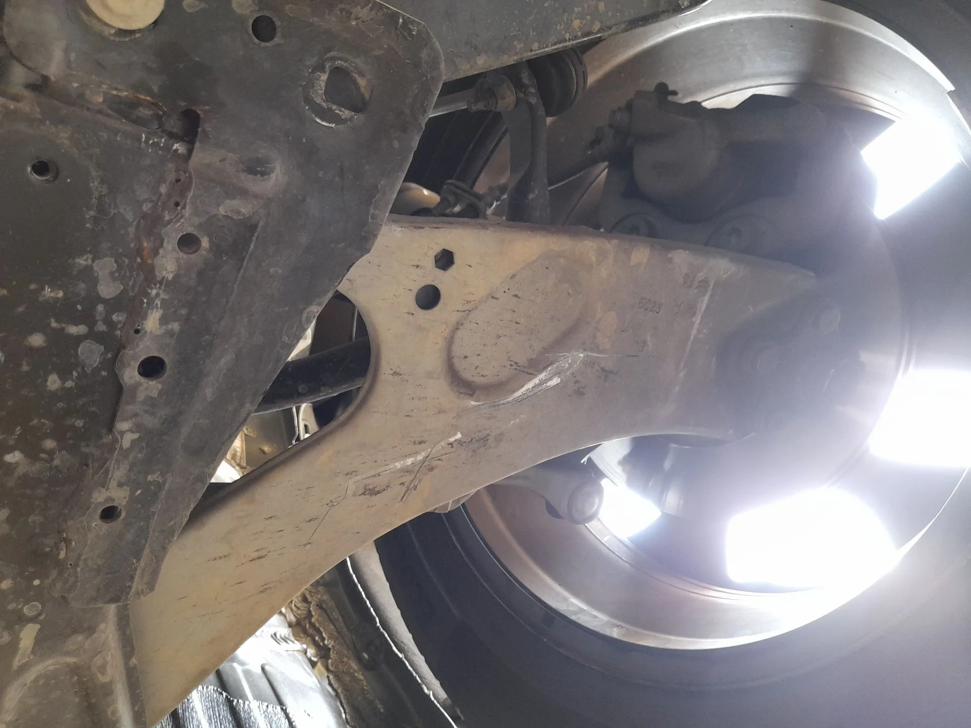 Brazo Suspension Inferior Delantero Izquierdo para Peugeot 2008 Ii (Ud_, Us_, Uy_, Uj_, Ur_, Uc_)