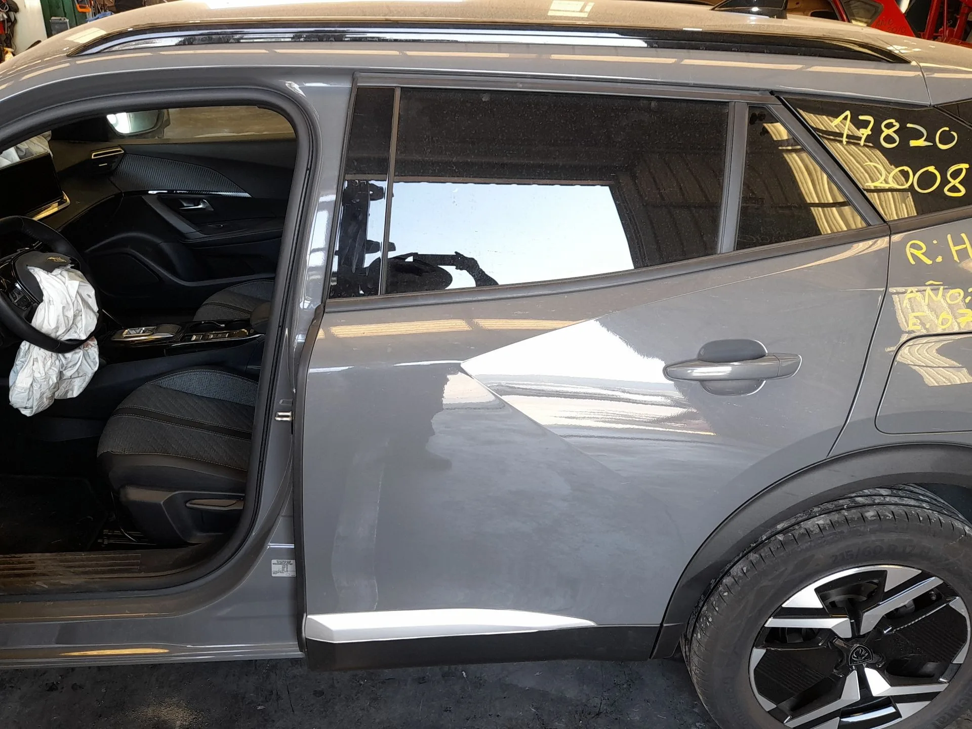 Puerta Trasera Izquierda para Peugeot 2008 Ii (Ud_, Us_, Uy_, Uj_, Ur_, Uc_)
