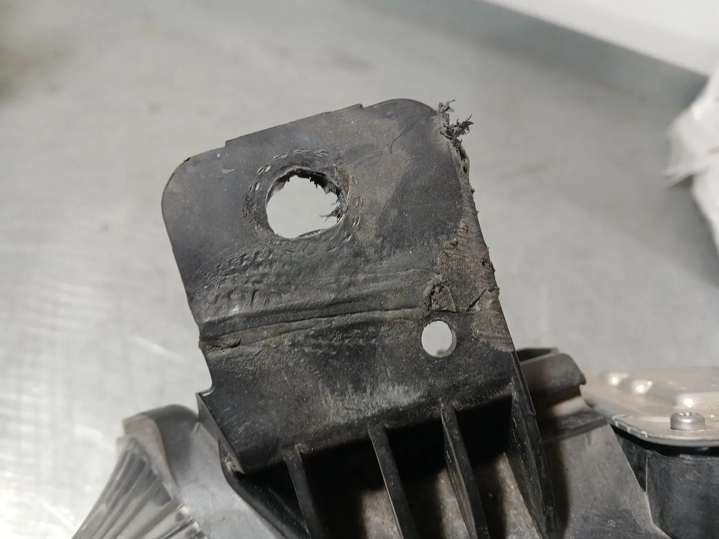 Faro Izquierdo para Ford Focus Iv (Hn)