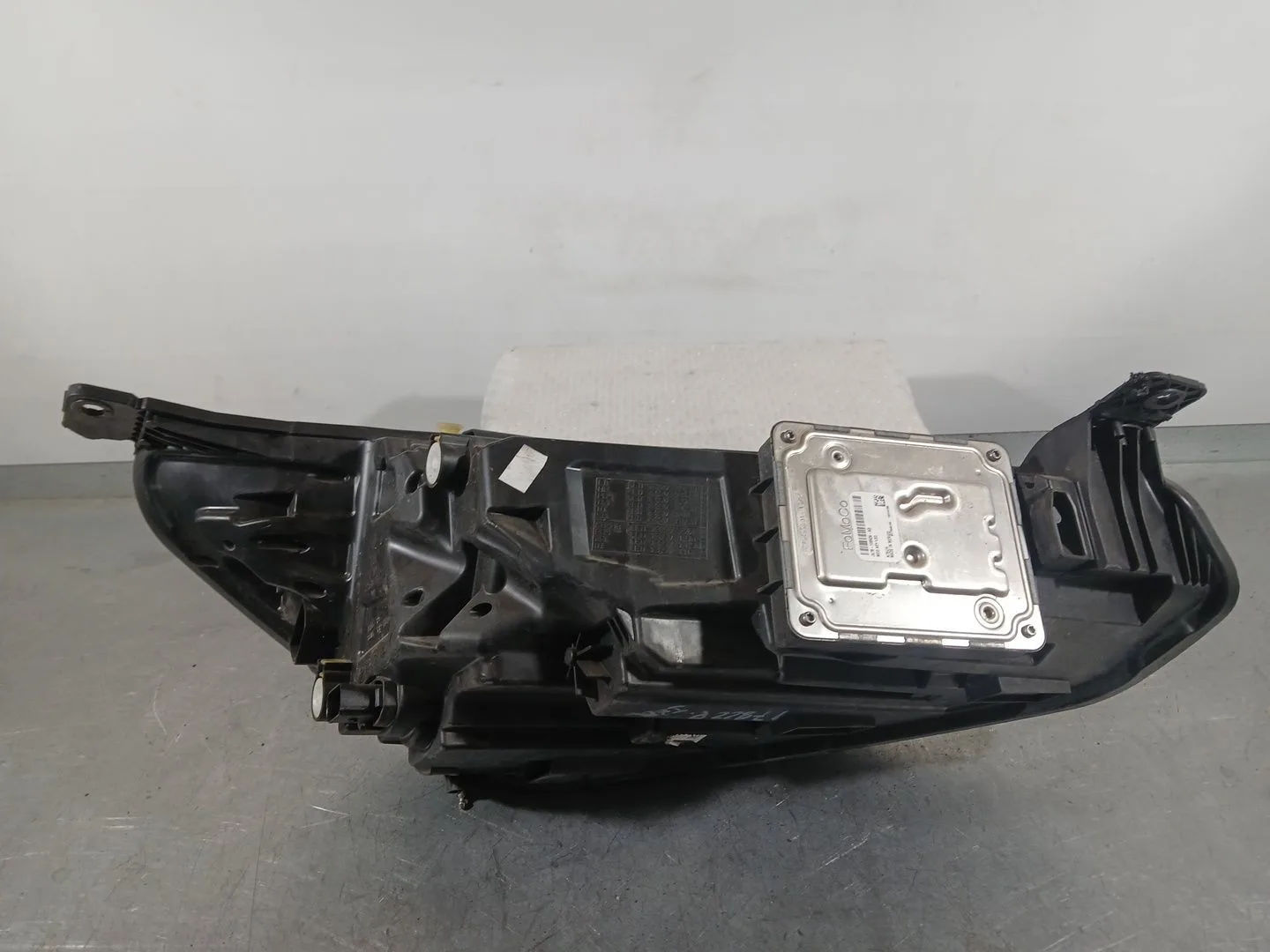 Faro Izquierdo para Ford Focus Iv (Hn)
