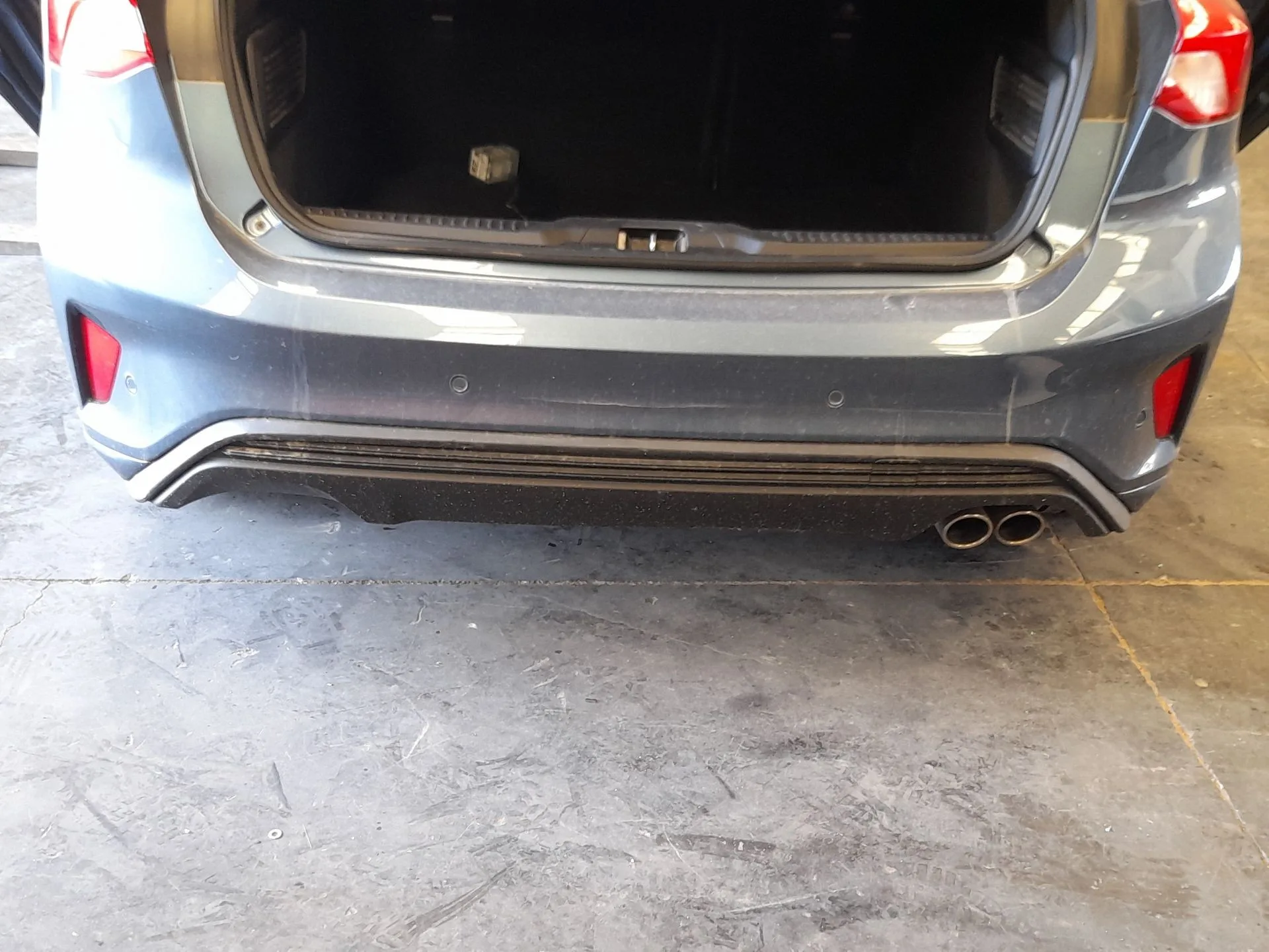 Paragolpes Trasero para Ford Focus Iv (Hn)