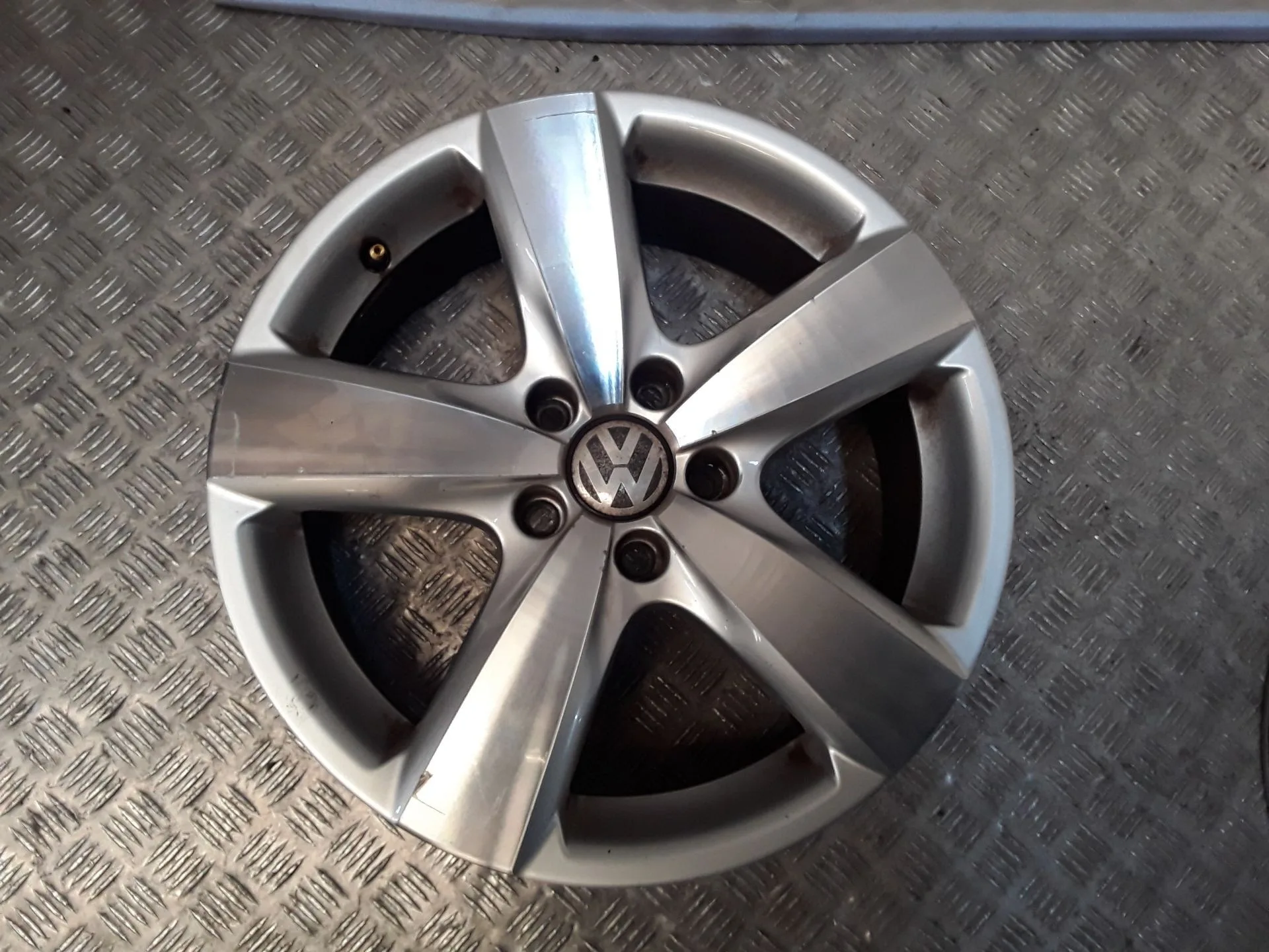 Juego Llantas Aluminio para Volkswagen Tiguan (5N_)