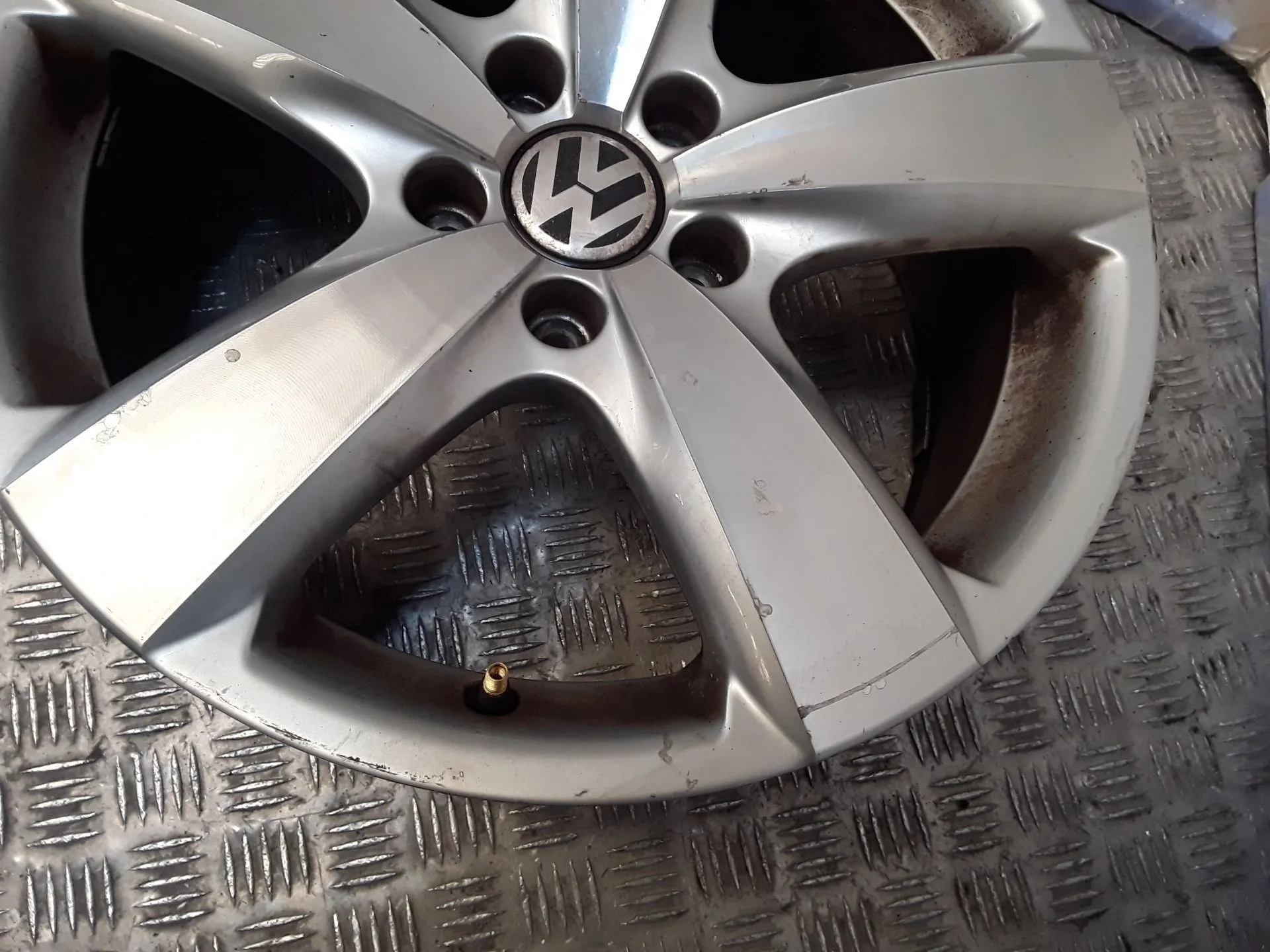 Juego Llantas Aluminio para Volkswagen Tiguan (5N_)