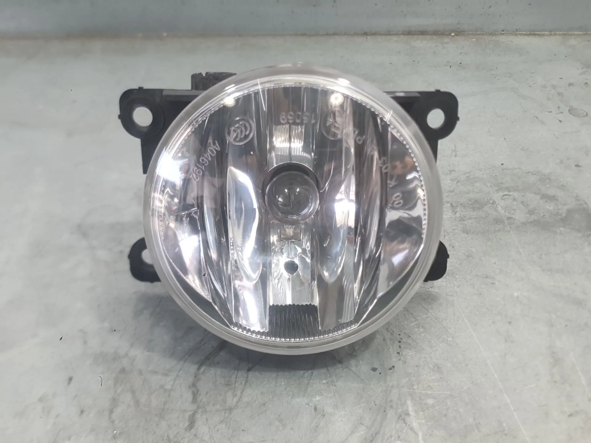 Faro Antiniebla Izquierdo para Peugeot 208 I (Ca_, Cc_)