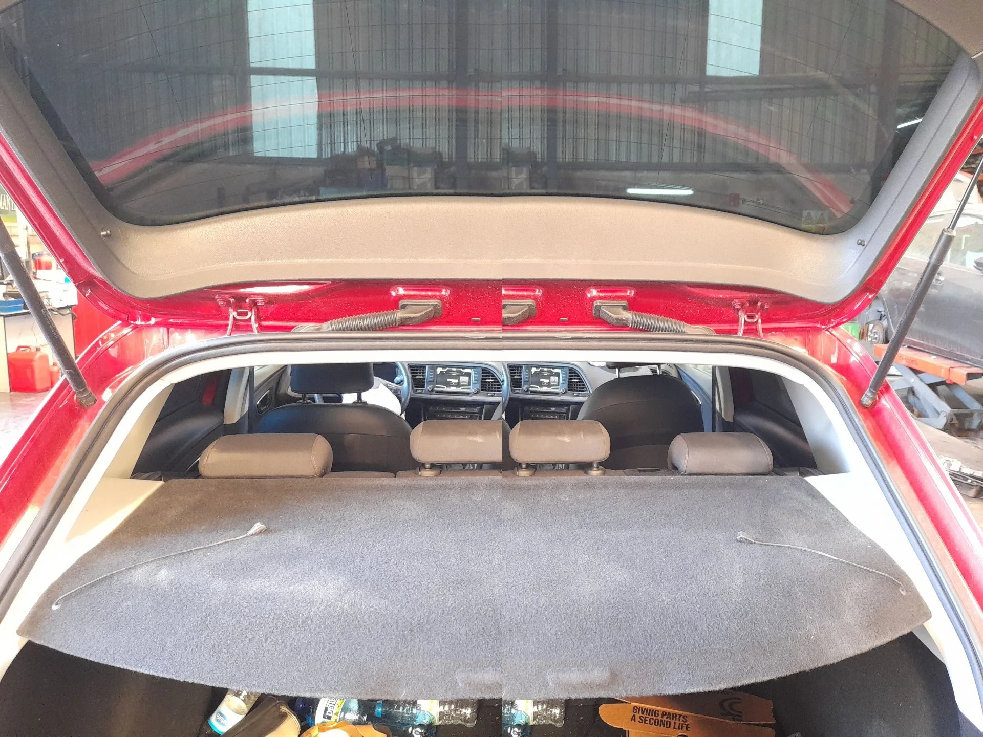 Bandeja Trasera para Seat Leon (5F1)