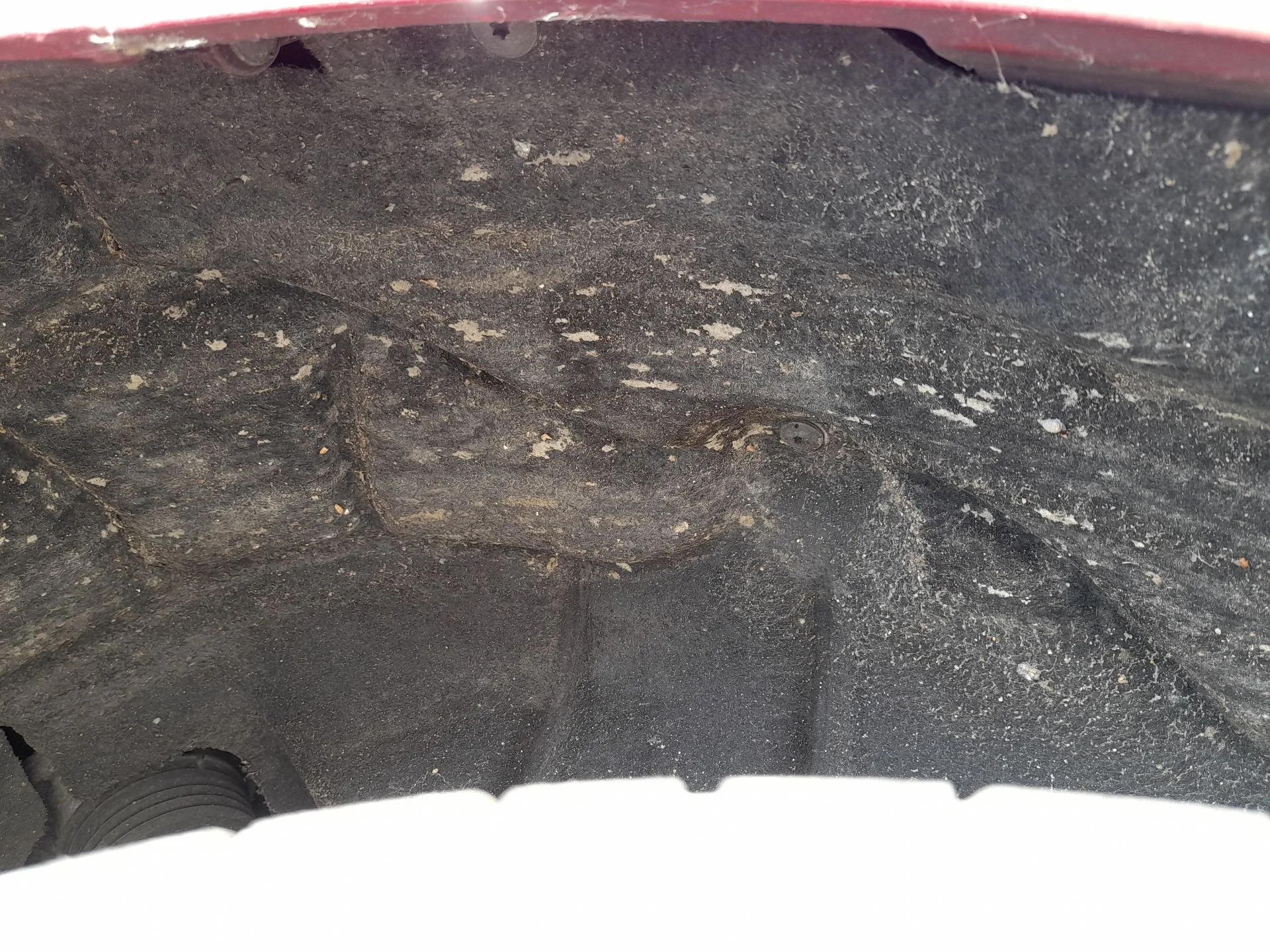 Plastico Pase Rueda Tras. Izq. para Seat Leon (5F1)