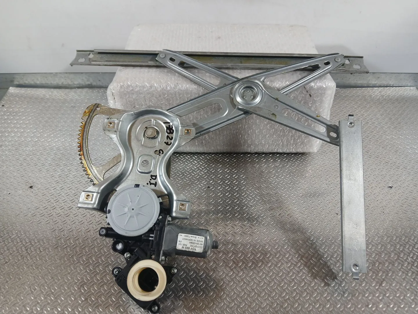 Elevalunas Delantero Izquierdo para Toyota Yaris (_P13_)