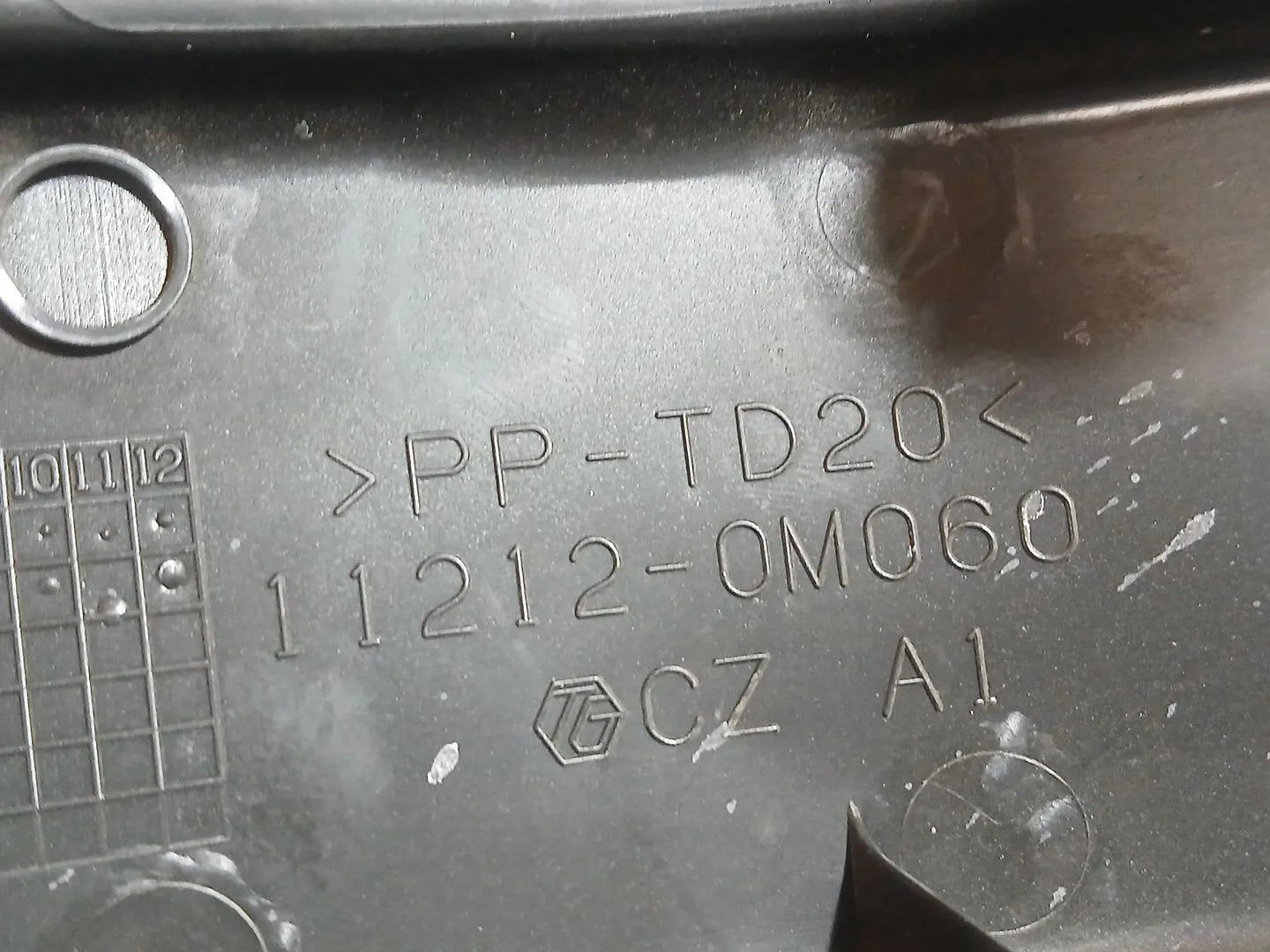 Tapa Motor para Toyota Yaris (_P13_)
