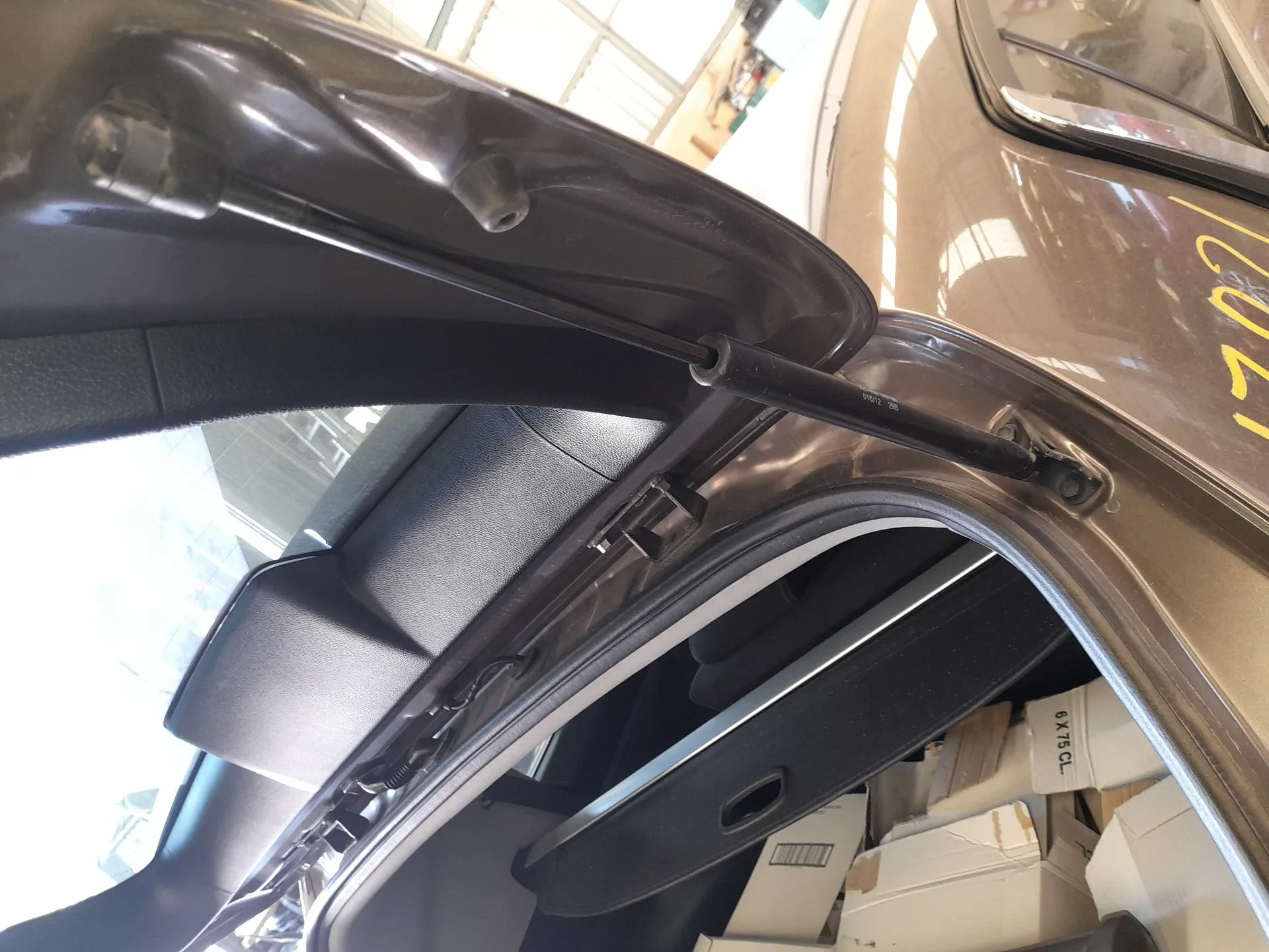 Amortiguadores Maletero / Porton para Kia Sportage Iii (Sl)