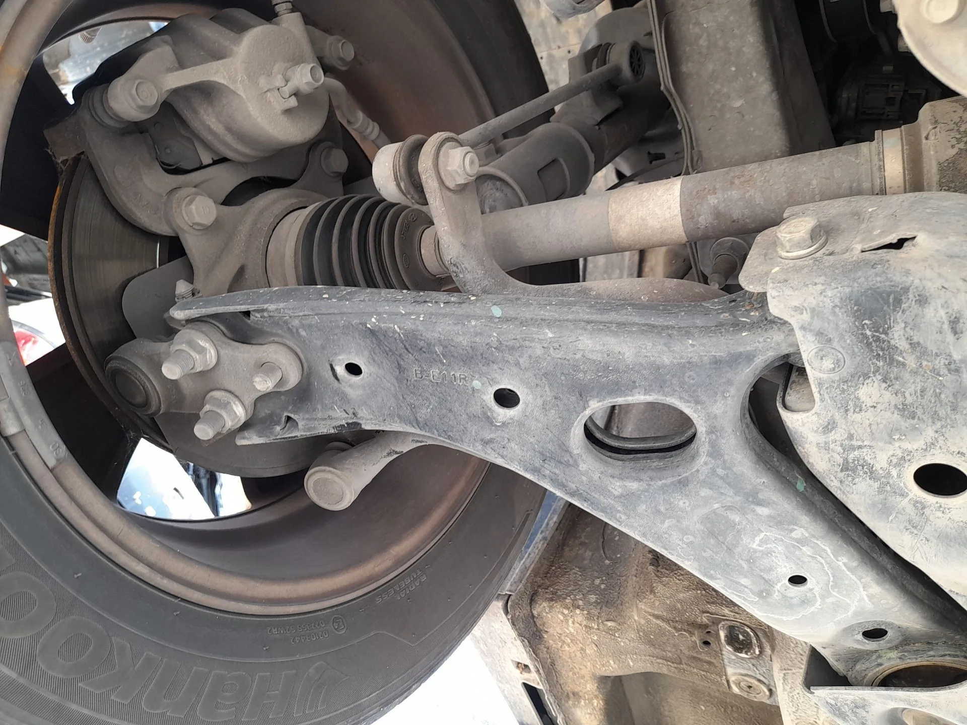 Brazo Suspension Inferior Delantero Derecho para Kia Sportage Iii (Sl)
