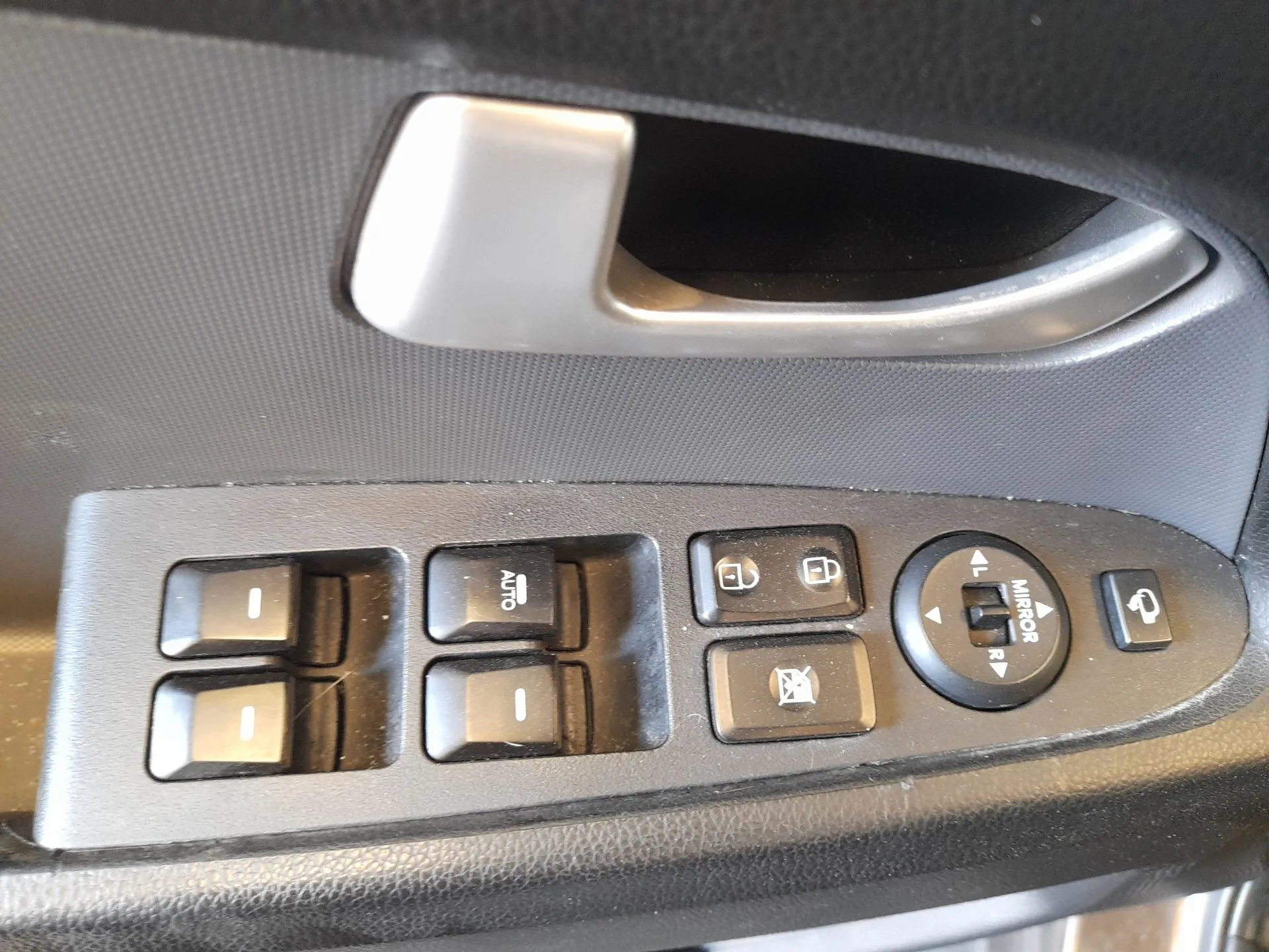 Mando Elevalunas Delantero Izquierdo para Kia Sportage Iii (Sl)