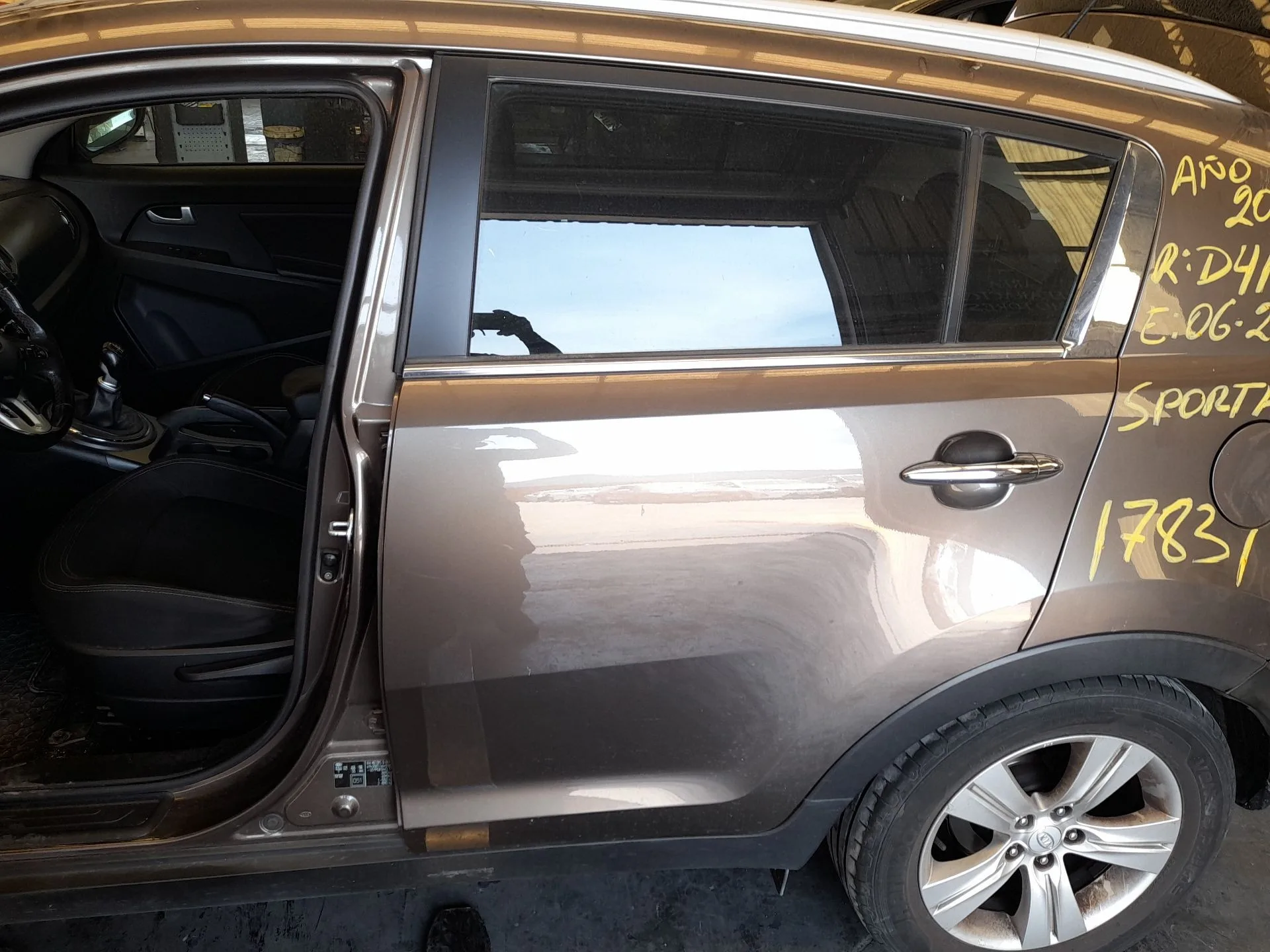 Puerta Trasera Izquierda para Kia Sportage Iii (Sl)