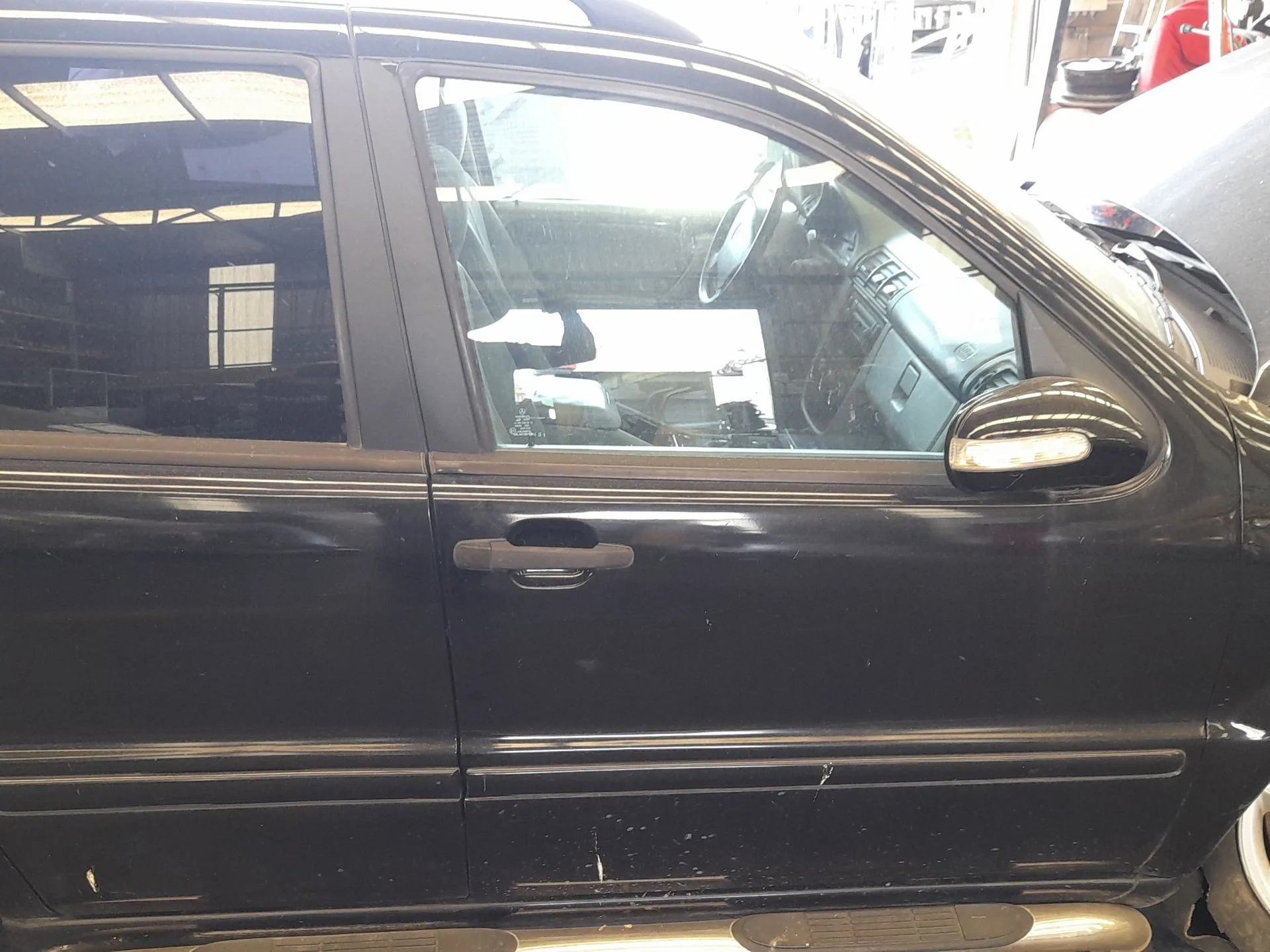Puerta Delantera Derecha para Mercedes-Benz Clase M (W163)