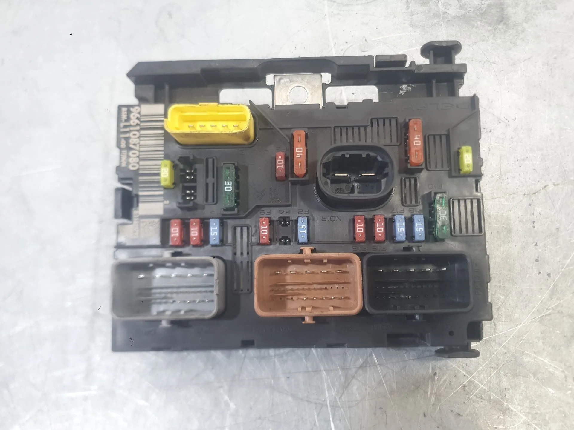 Caja Reles / Fusibles para Peugeot 307 Sw (3H)