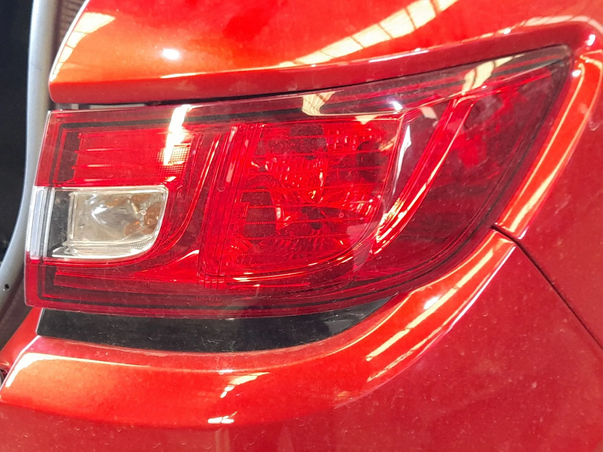 Piloto Trasero Derecho Exterior para Renault Clio Iv (Bh_)