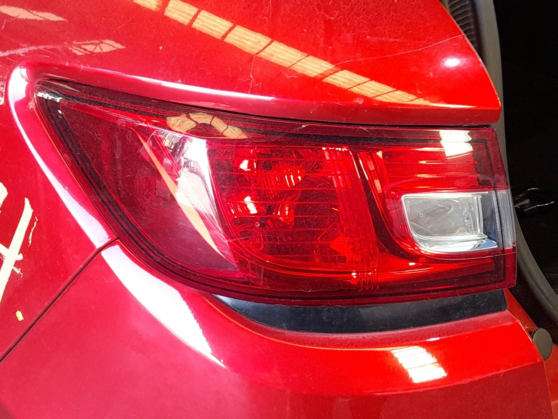 Piloto Trasero Izquierdo Exterior para Renault Clio Iv (Bh_)