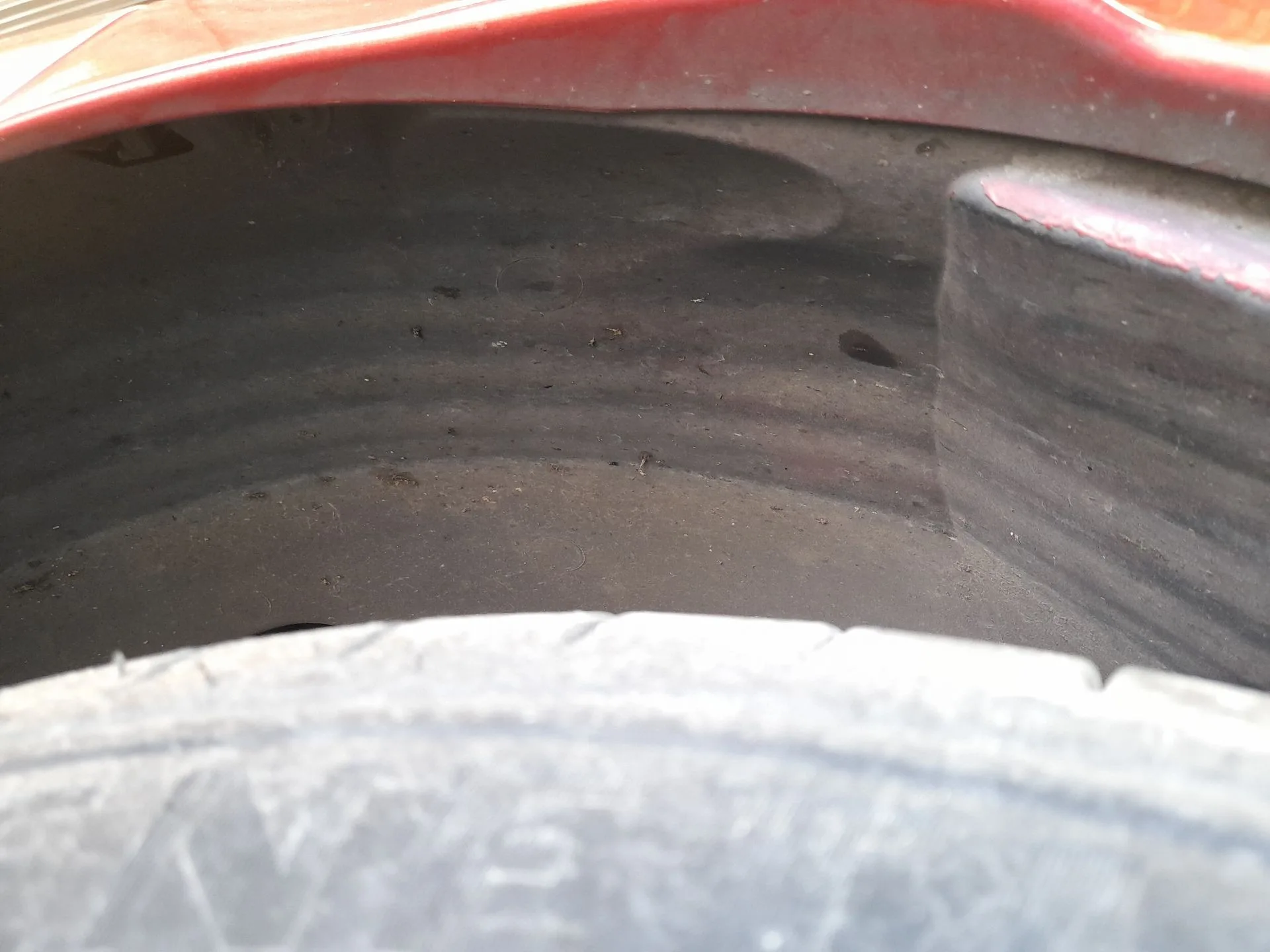 Plastico Pase Rueda Tras. Izq. para Renault Clio Iv (Bh_)