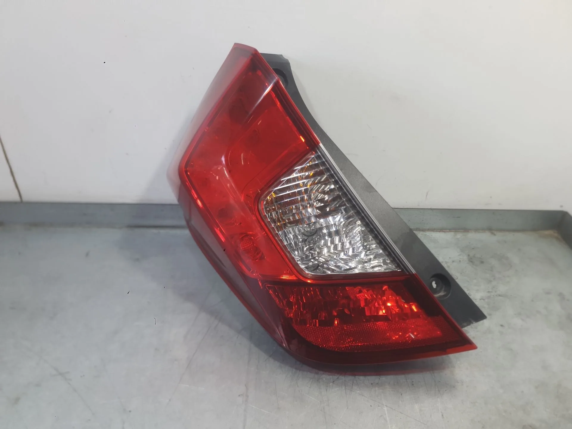 Piloto Trasero Izquierdo Exterior para Honda Jazz Iv (Gk_)