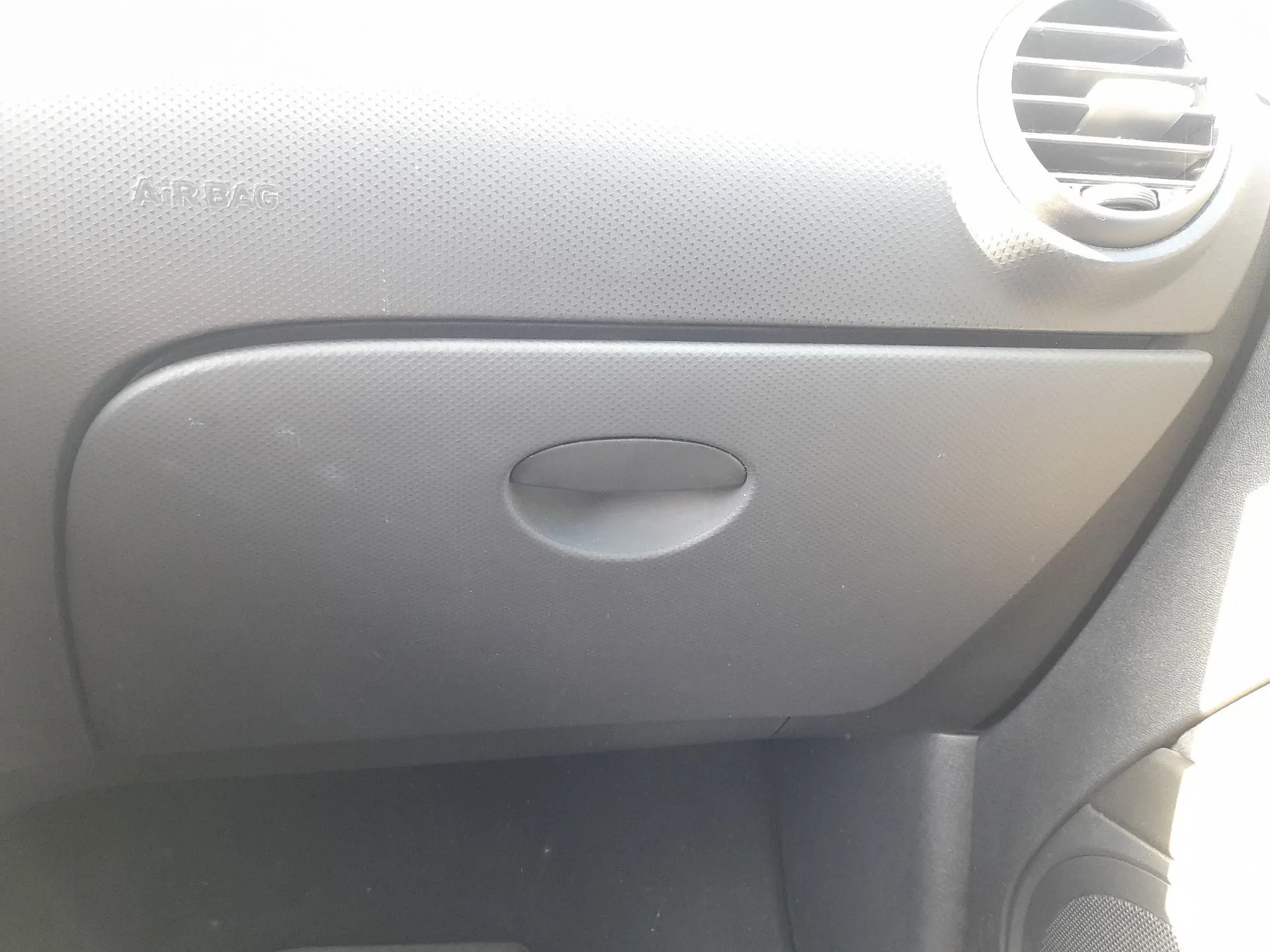 Guantera para Seat Leon (1P1)