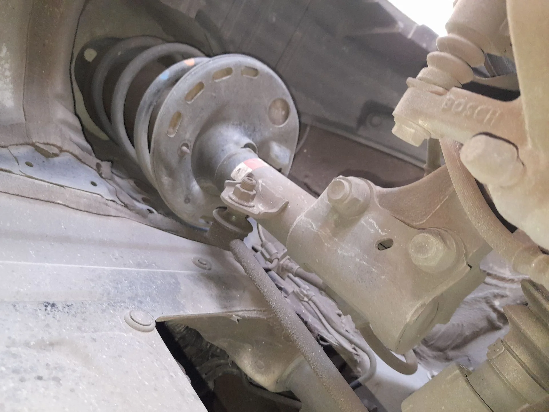 Amortiguador Delantero Izquierdo para Toyota Auris (_E18_)