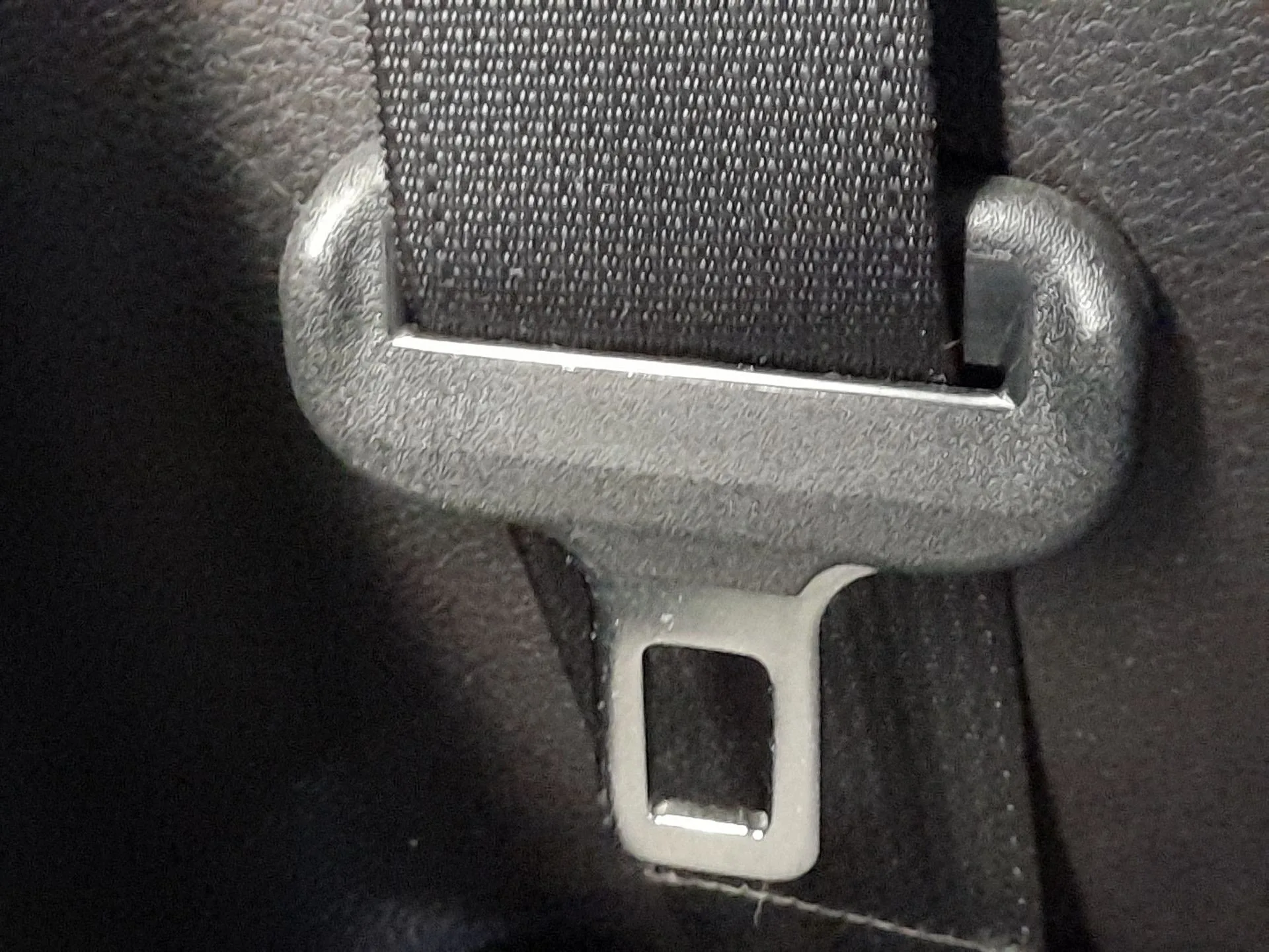 Cinturon Seguridad Trasero Derecho para Toyota Auris (_E18_)