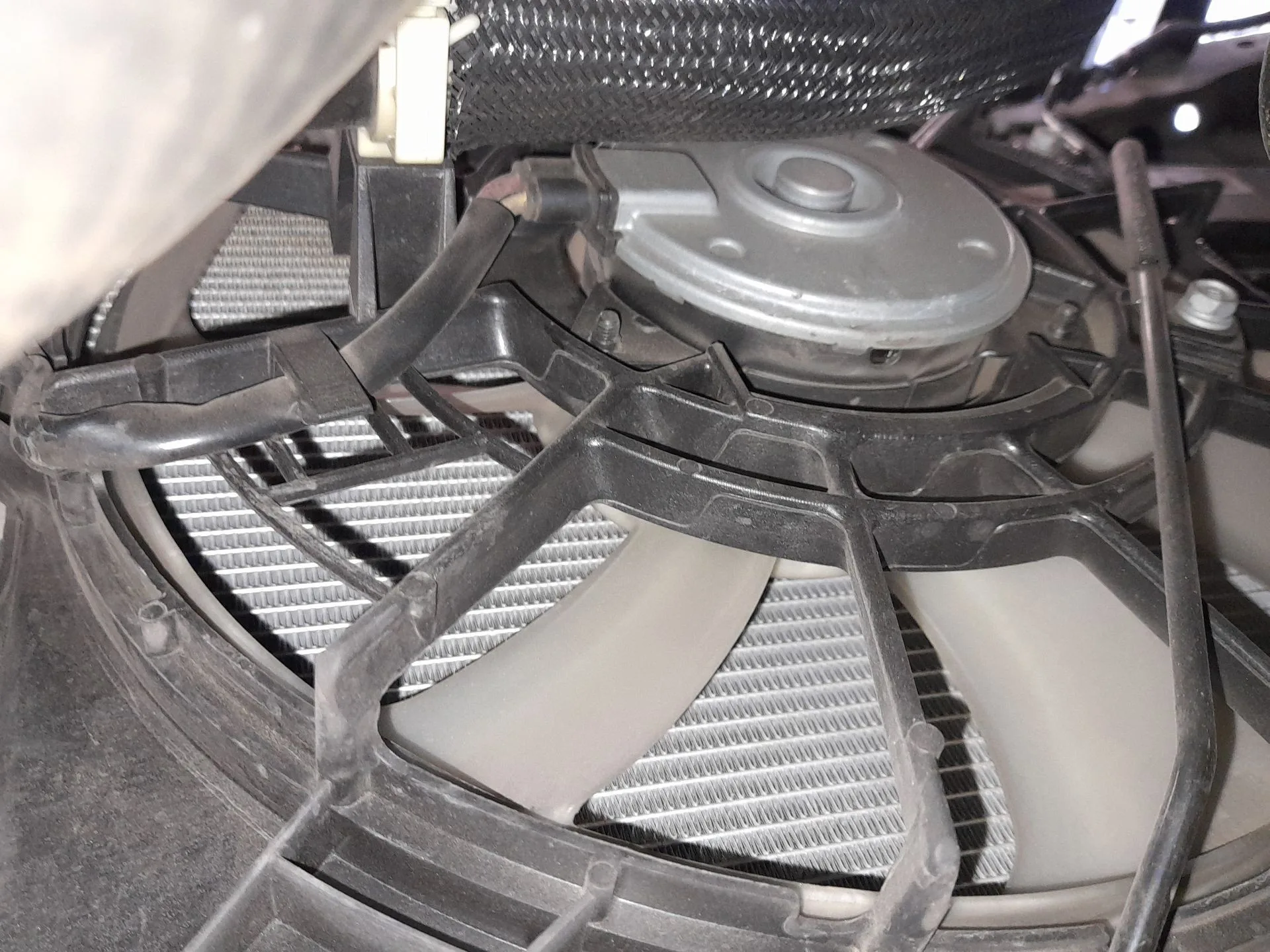 Electroventilador para Toyota Auris (_E18_)