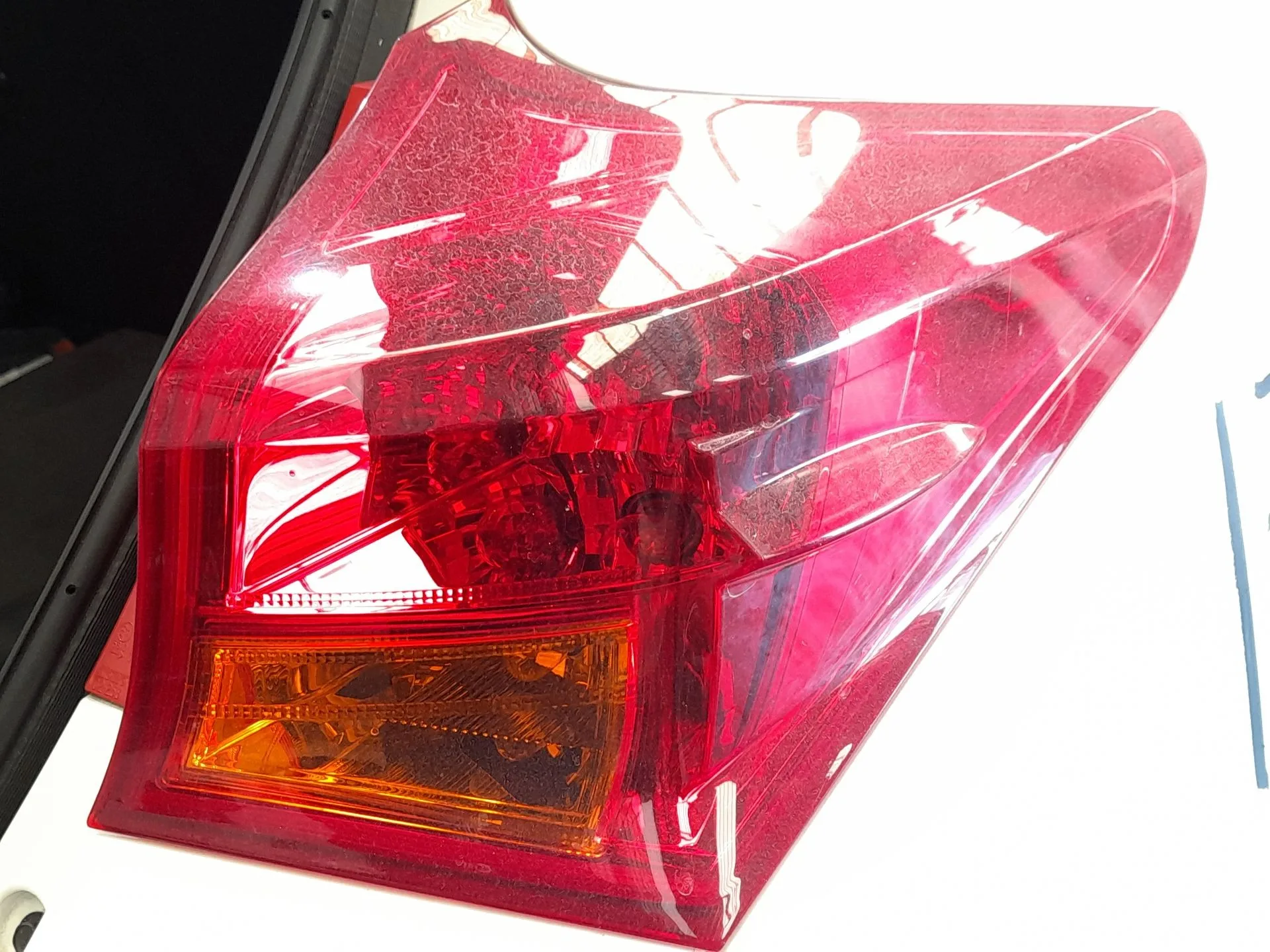 Piloto Trasero Derecho Exterior para Toyota Auris (_E18_)