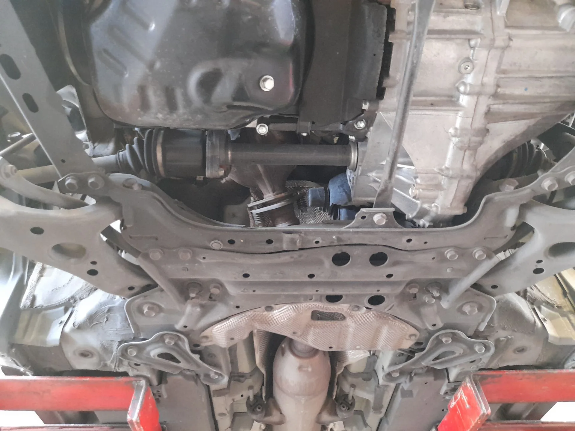Puente Delantero para Toyota Auris (_E18_)