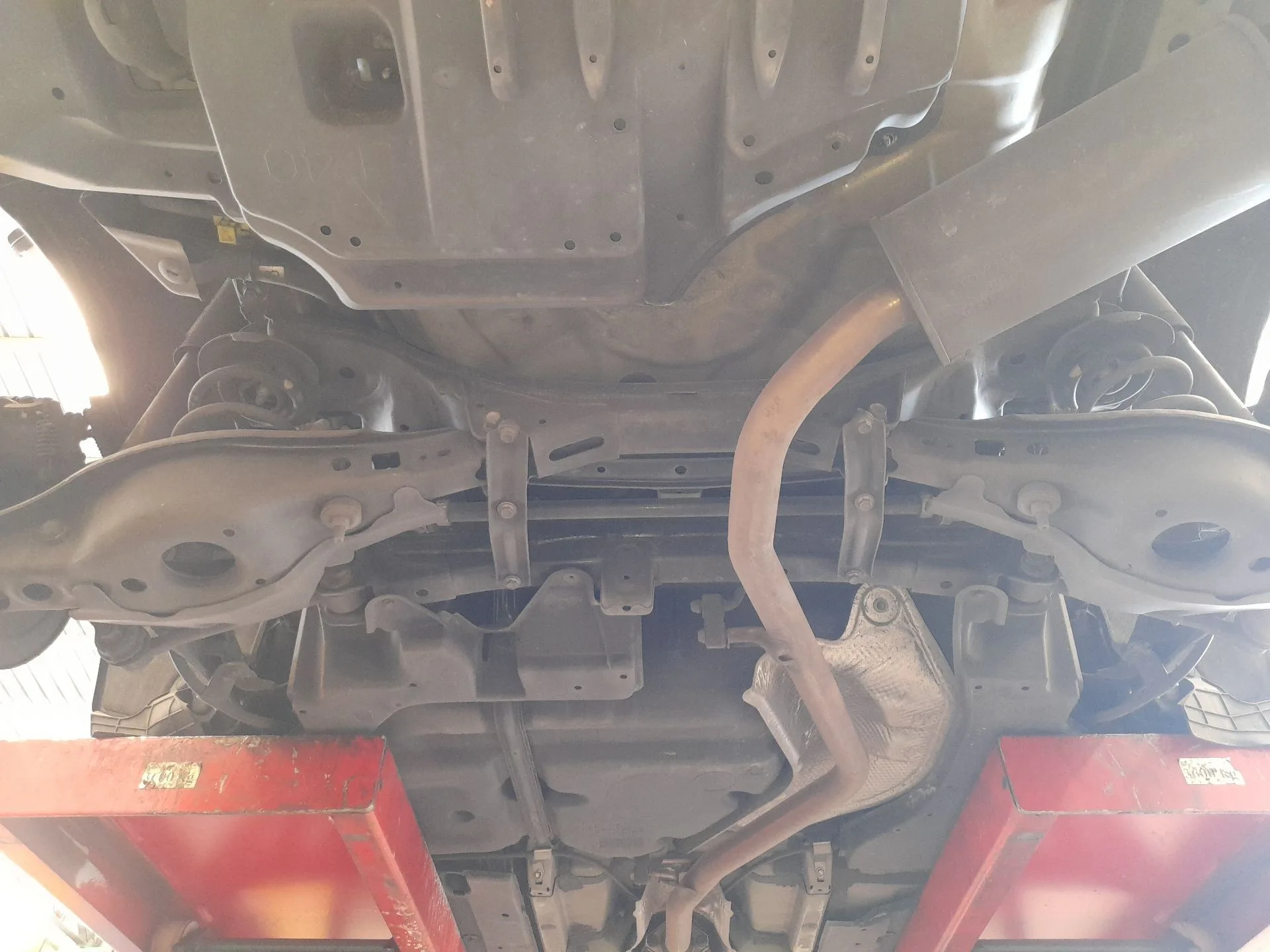 Puente Trasero para Toyota Auris (_E18_)
