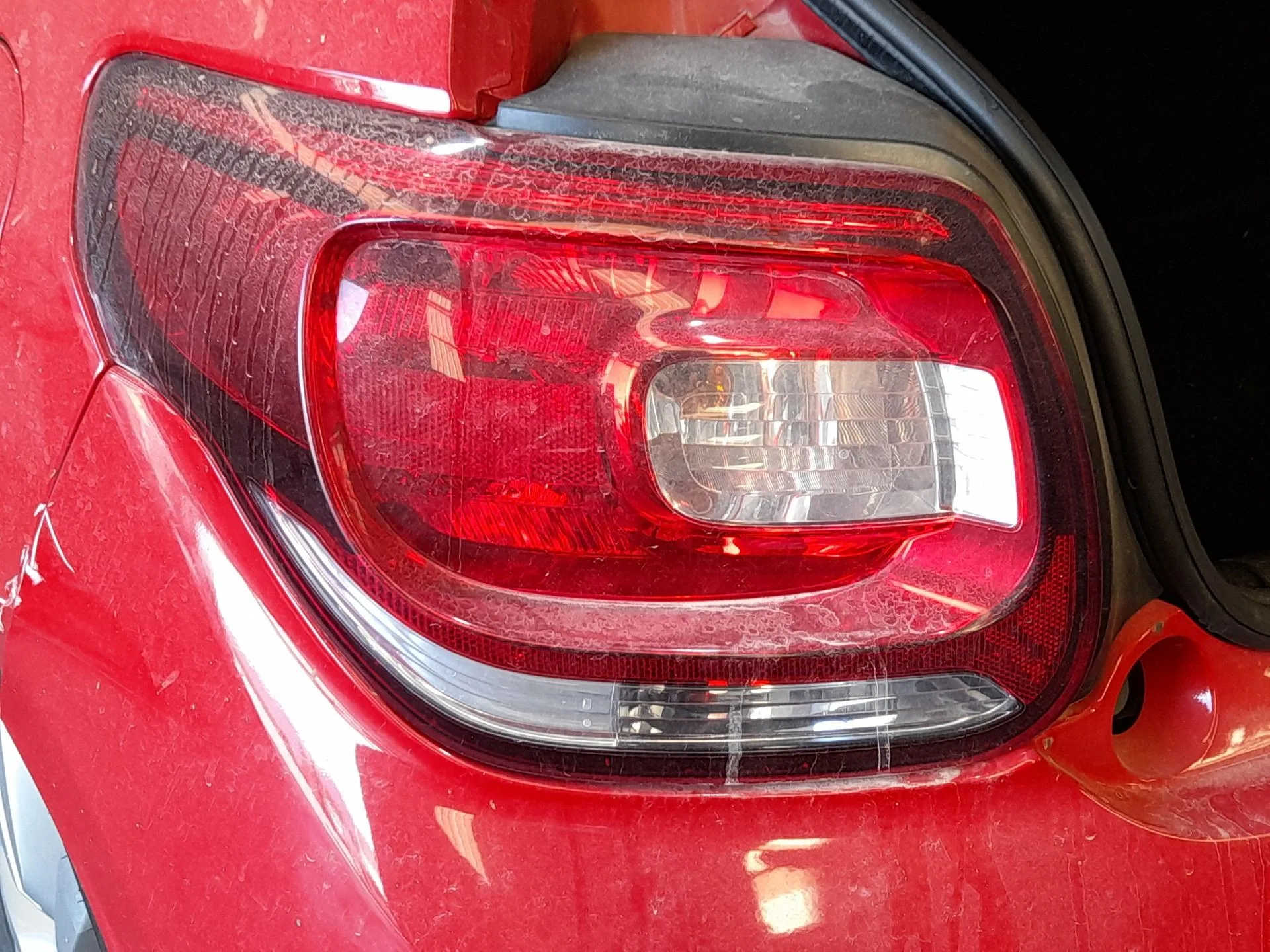 Piloto Trasero Izquierdo para Citroën Ds3 (Sa_)
