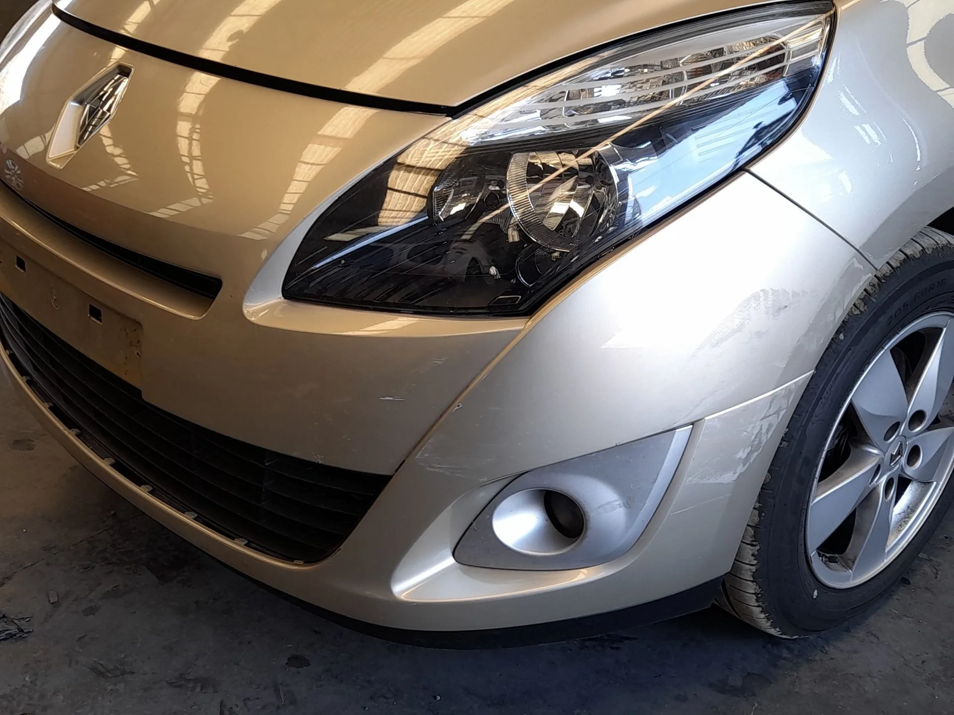 Paragolpes Delantero para Renault Grand Scenic Iii (Jz0/1_)