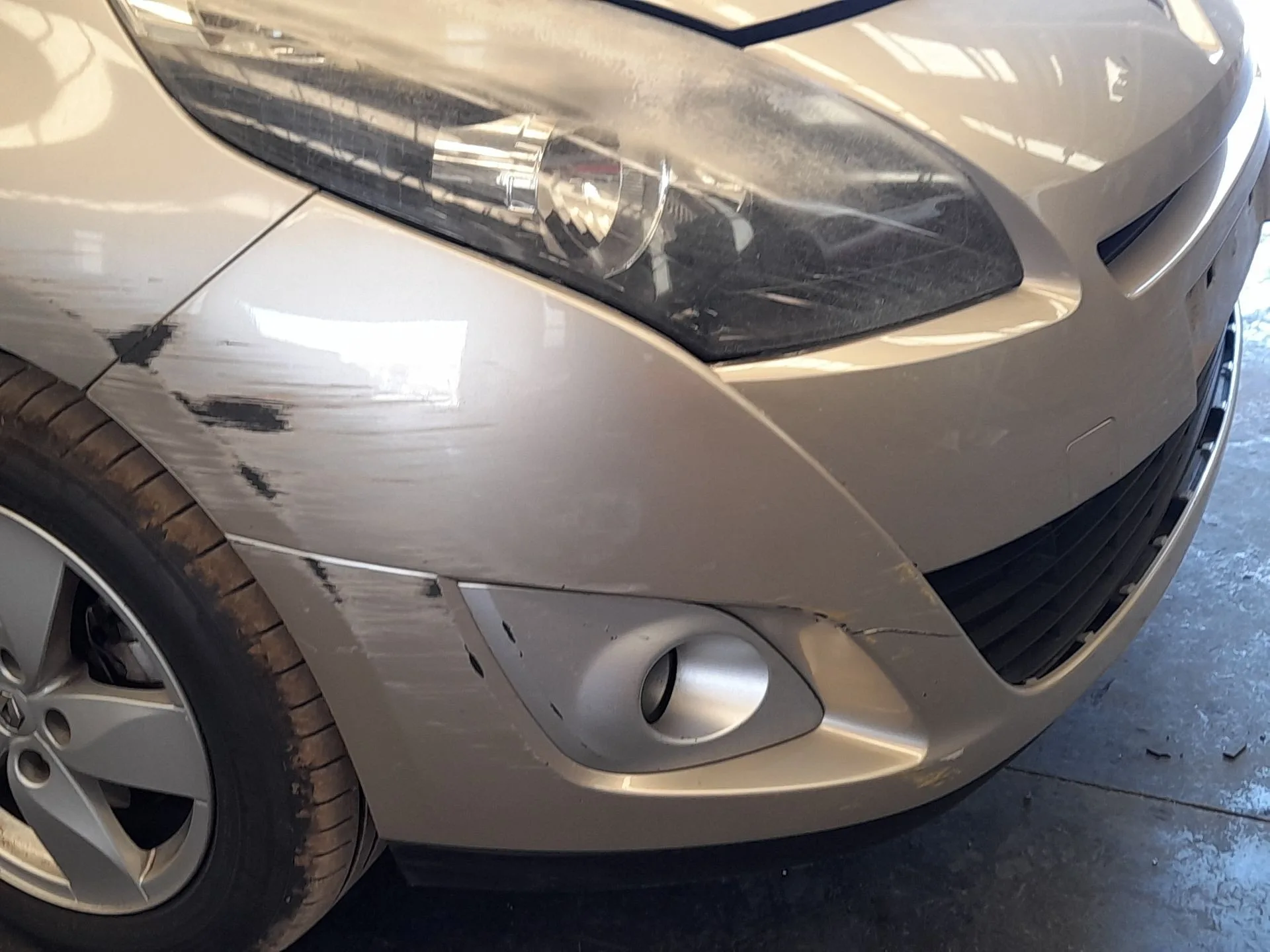 Paragolpes Delantero para Renault Grand Scenic Iii (Jz0/1_)