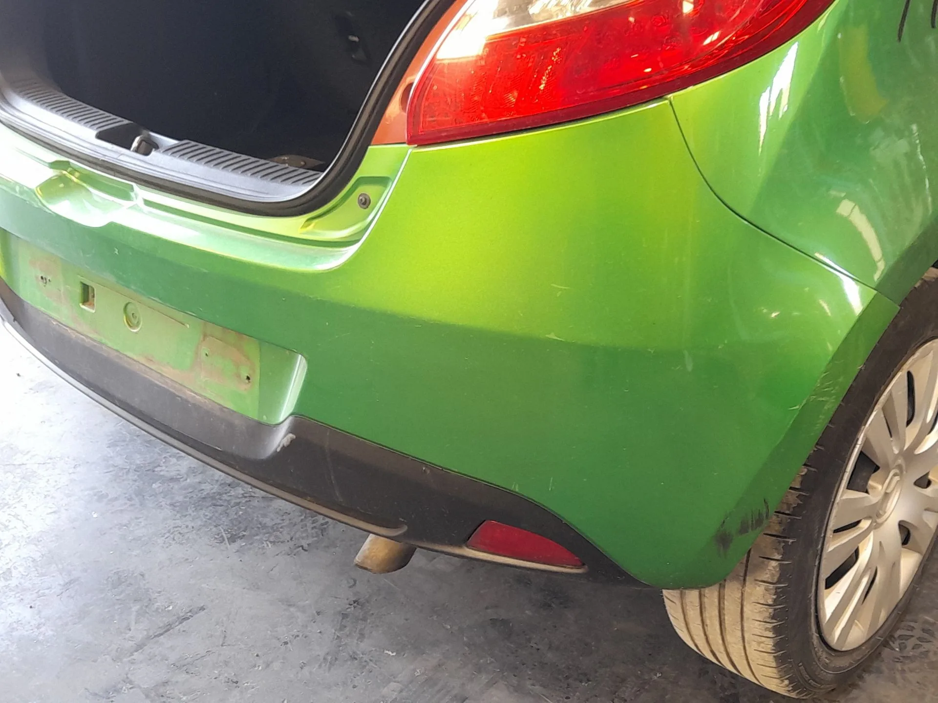 Paragolpes Trasero para Mazda 2 (De_, Dh_)