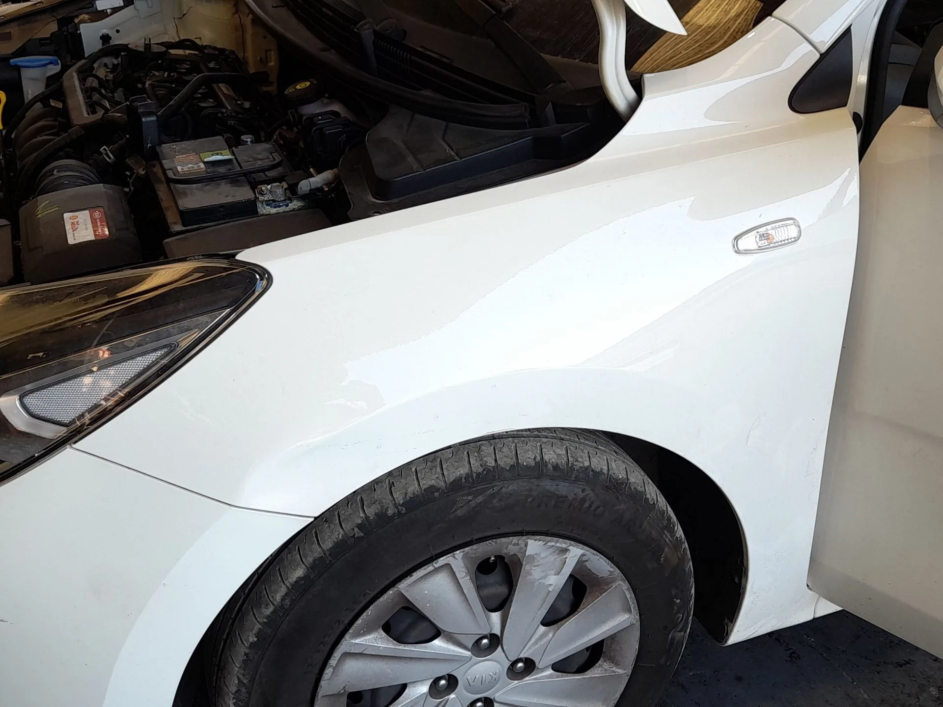 Aleta Delantera Izquierda para Kia Rio Iv (Yb, Sc, Fb)