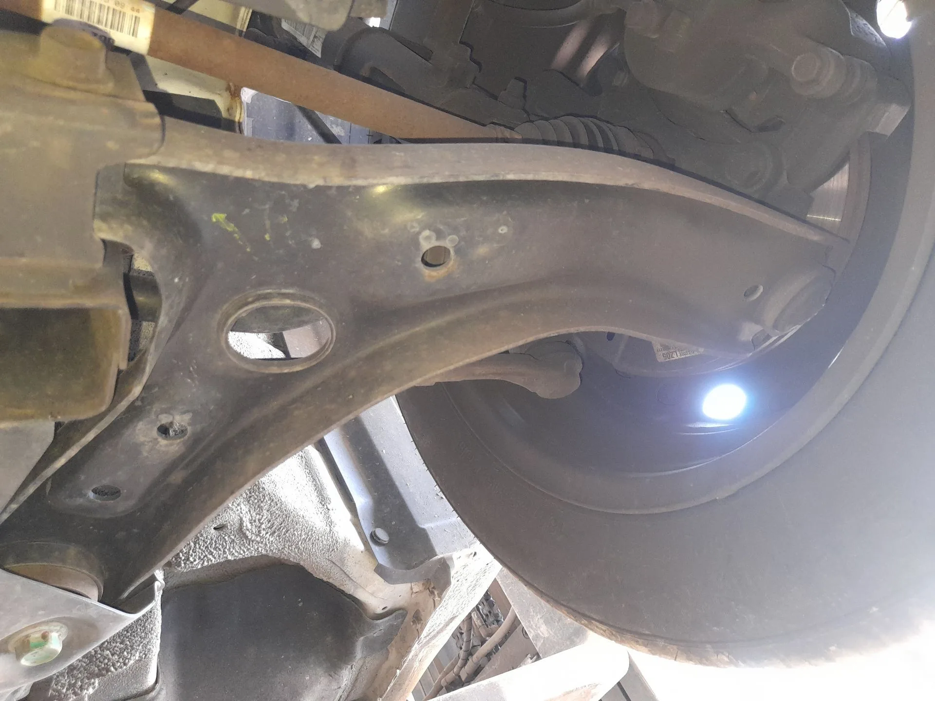 Brazo Suspension Inferior Delantero Izquierdo para Kia Rio Iv (Yb, Sc, Fb)