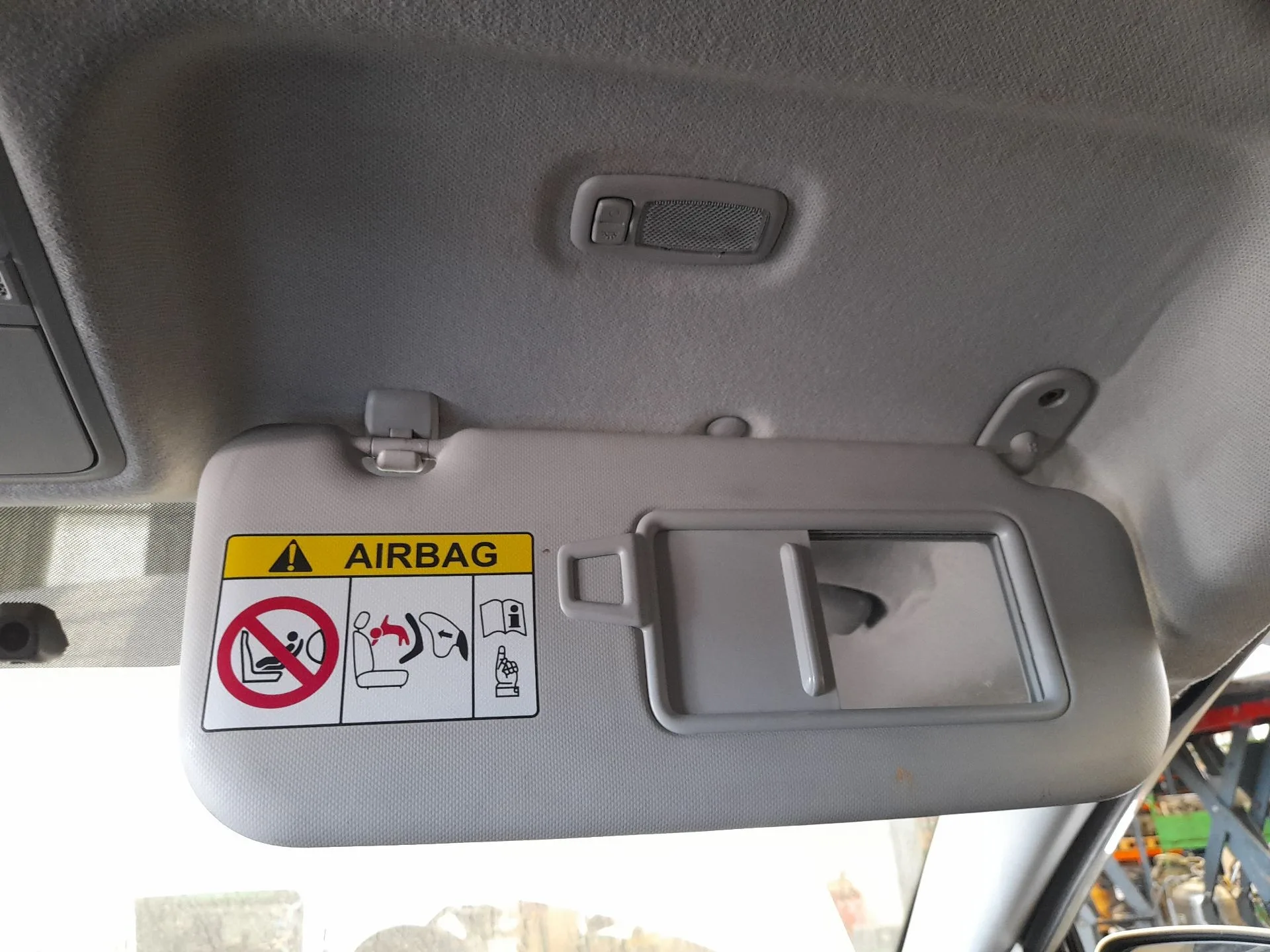 Parasol Derecho para Kia Rio Iv (Yb, Sc, Fb)