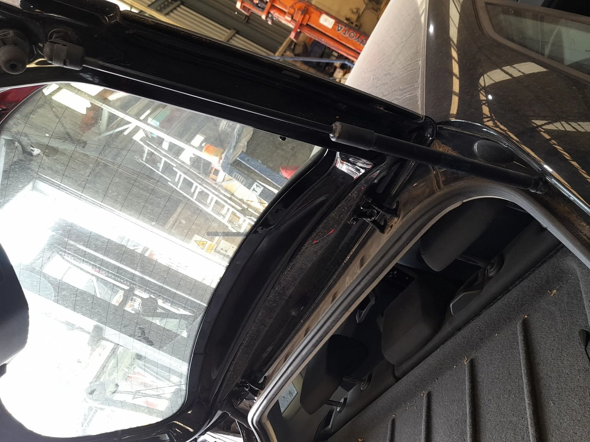 Amortiguadores Maletero / Porton para Seat Ibiza V (Kj1, Kjg)