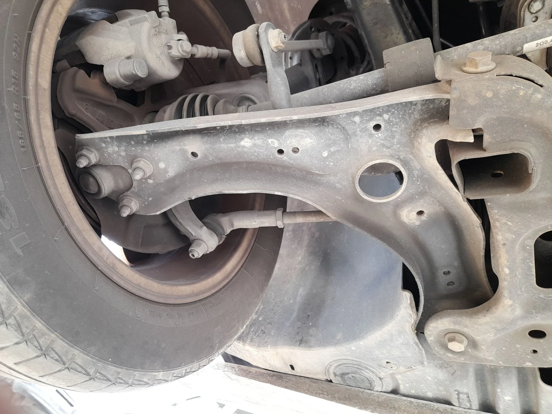 Brazo Suspension Inferior Delantero Derecho para Seat Ibiza V (Kj1, Kjg)
