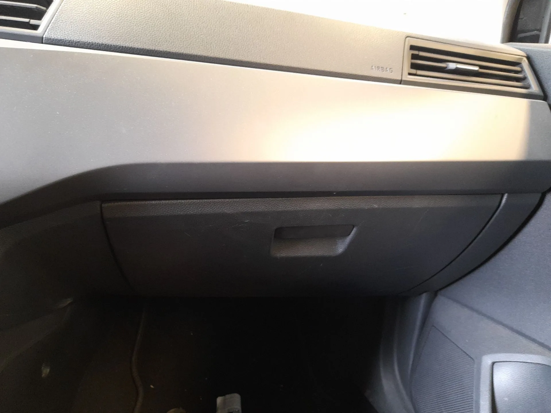 Guantera para Seat Ibiza V (Kj1, Kjg)