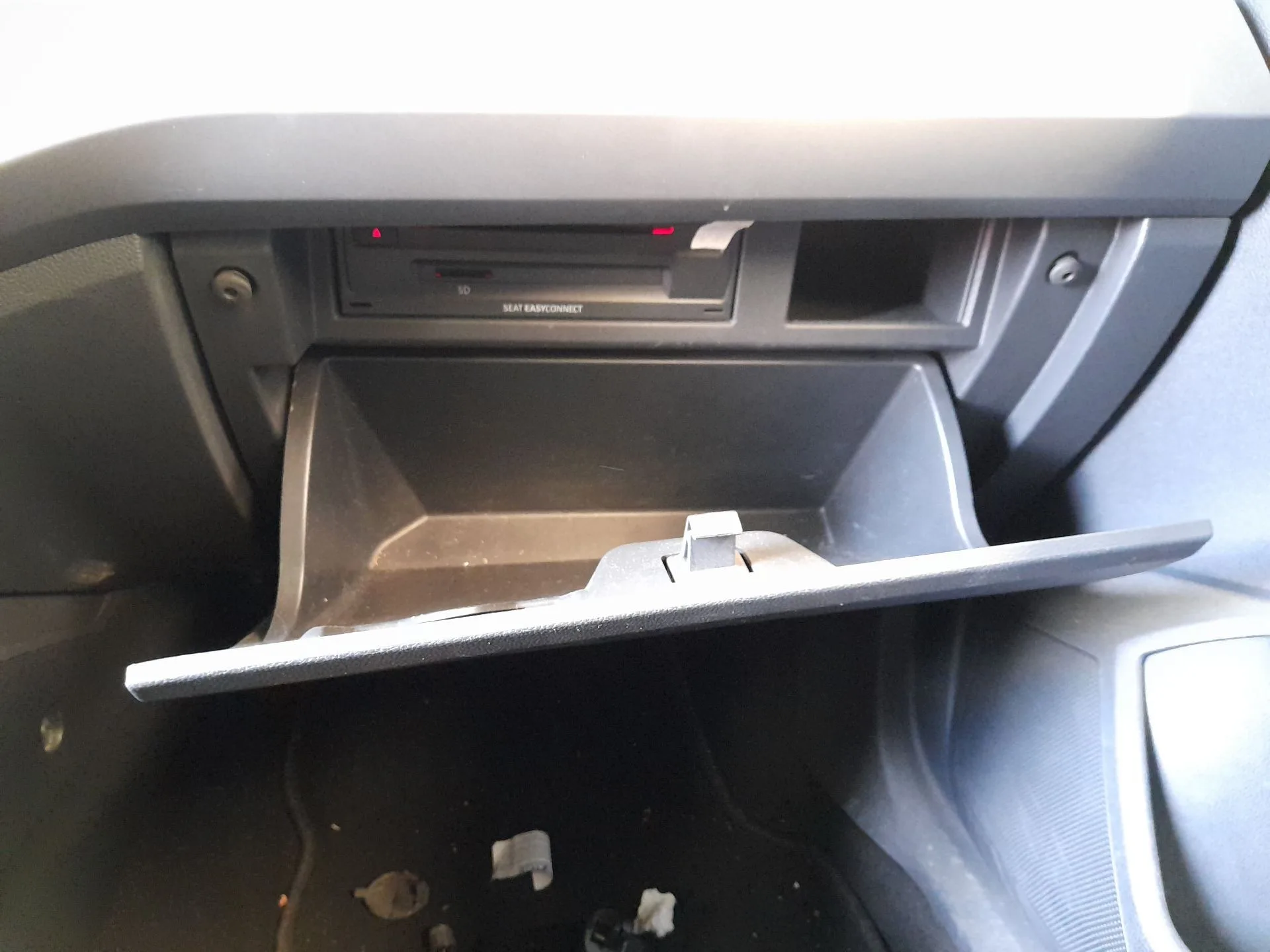 Guantera para Seat Ibiza V (Kj1, Kjg)