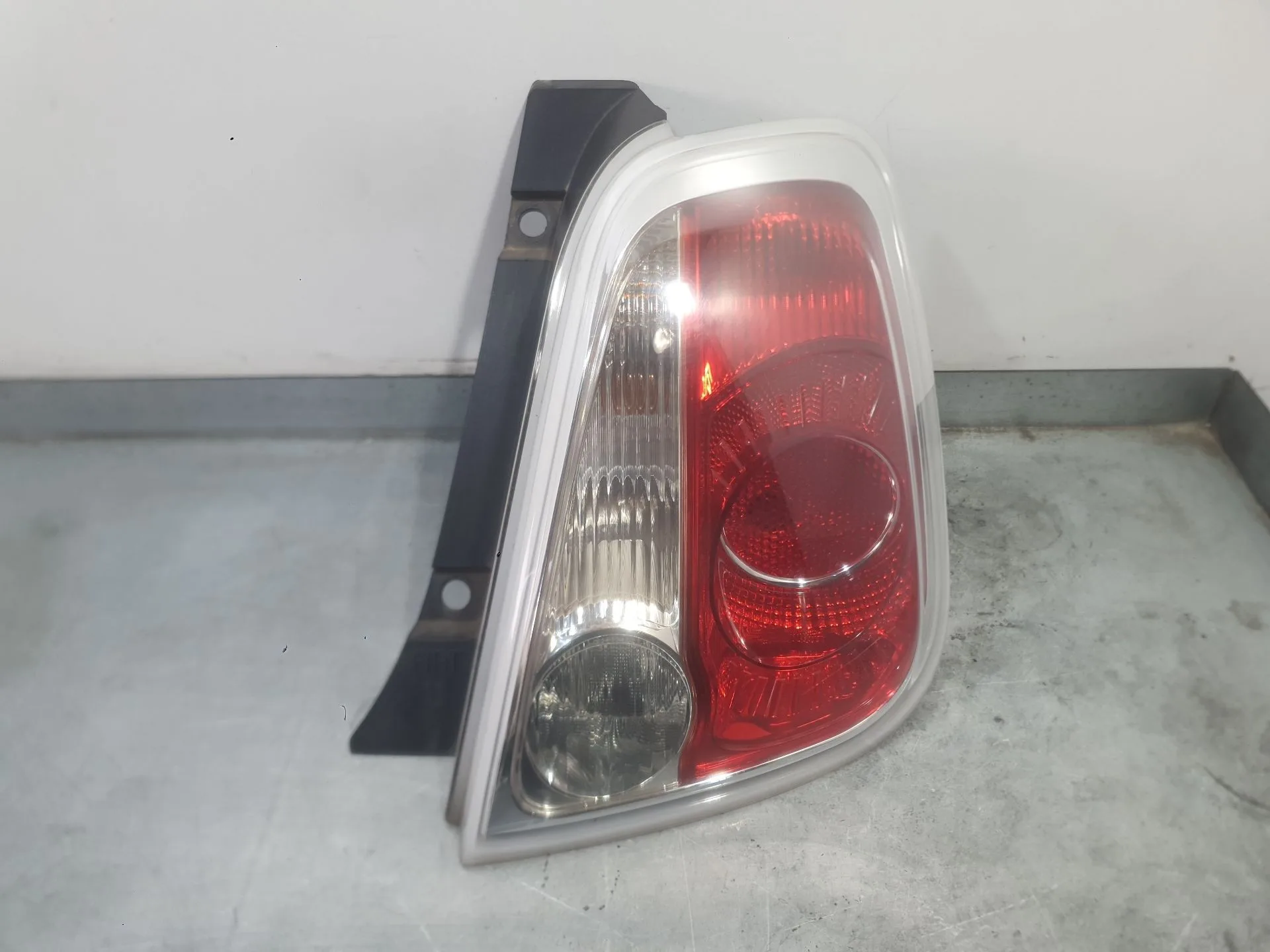Piloto Trasero Derecho para Fiat 500 (312_)