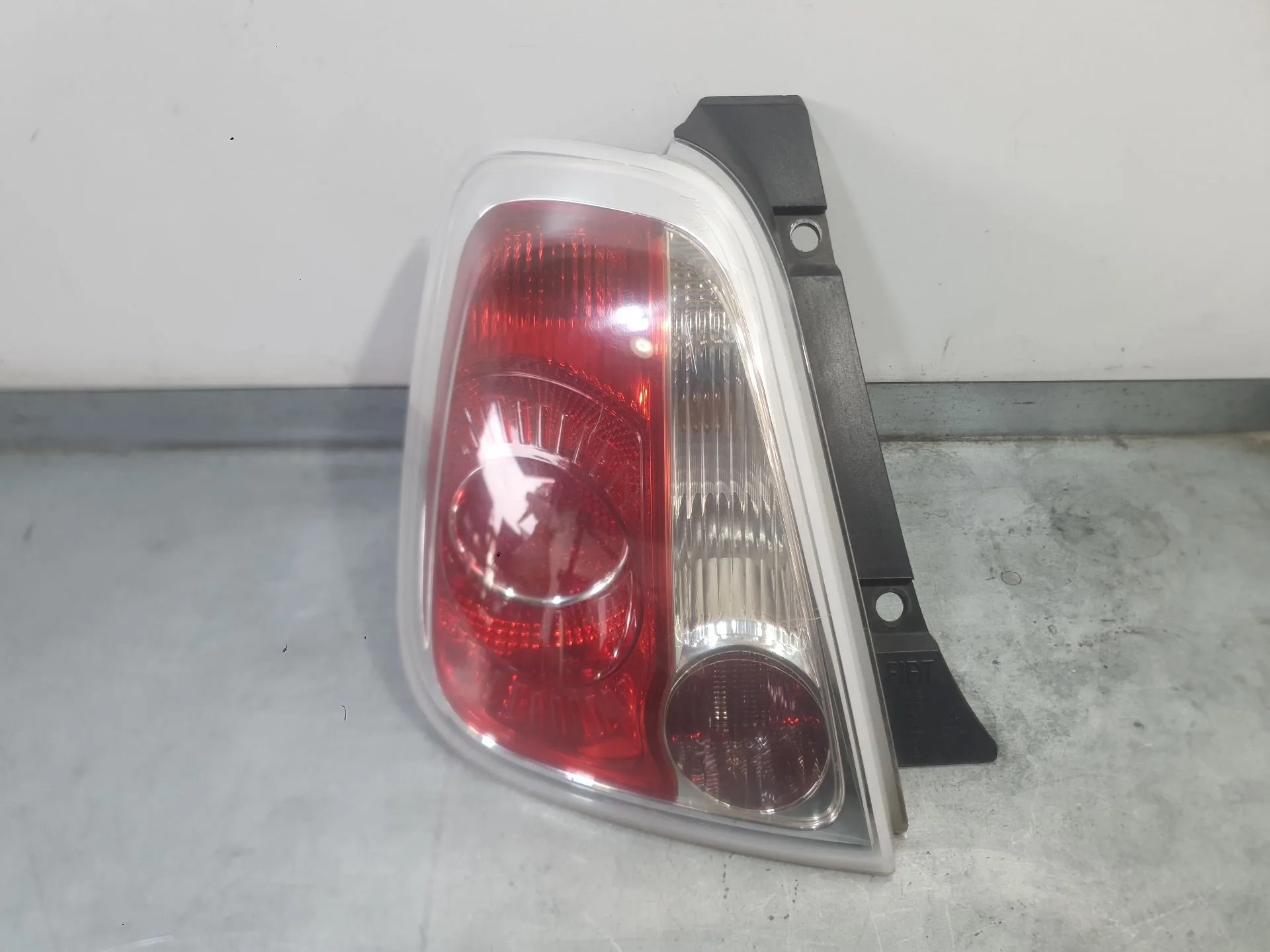 Piloto Trasero Izquierdo para Fiat 500 (312_)