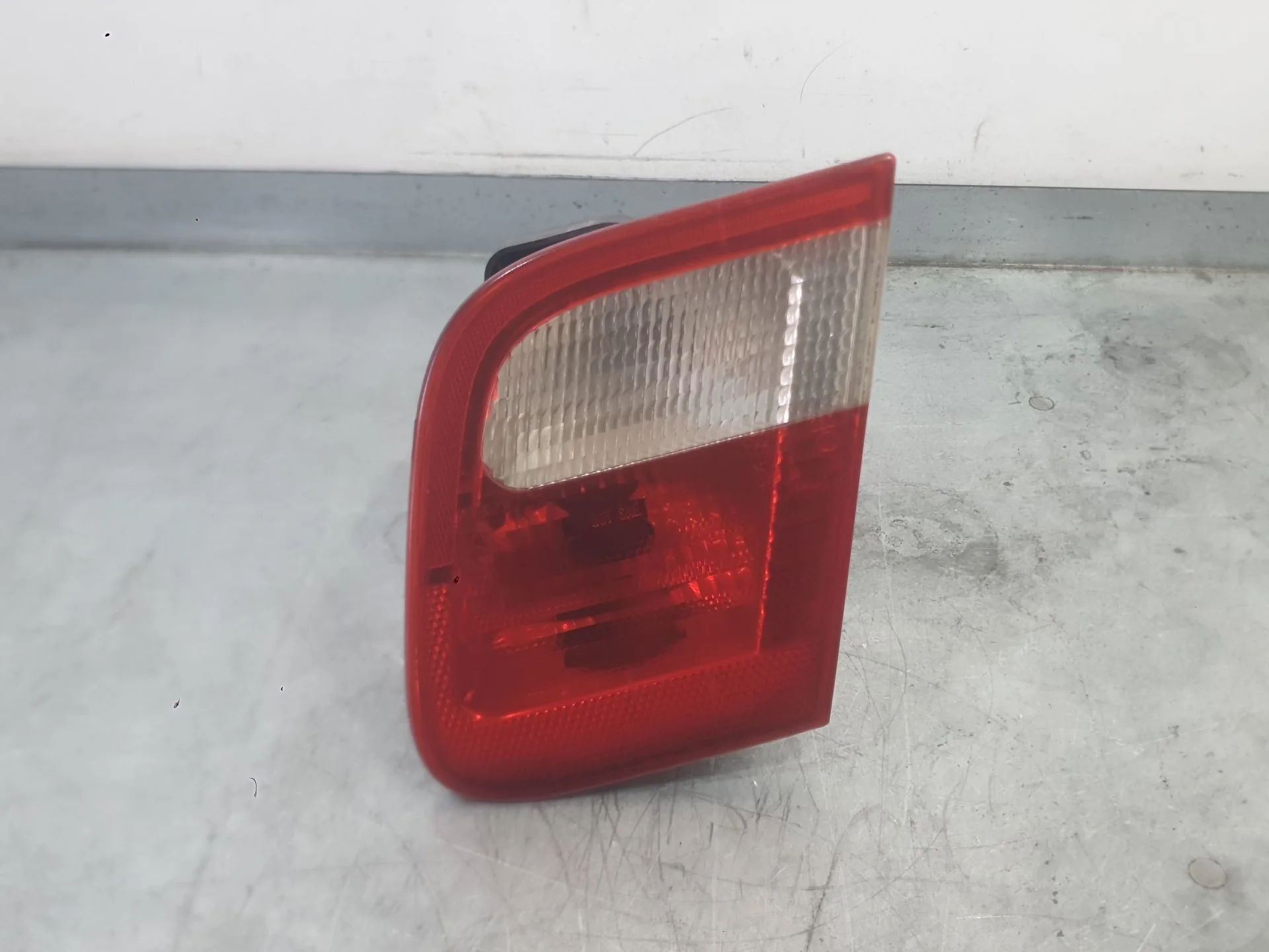Piloto Trasero Derecho Interior para Bmw 3 (E46)