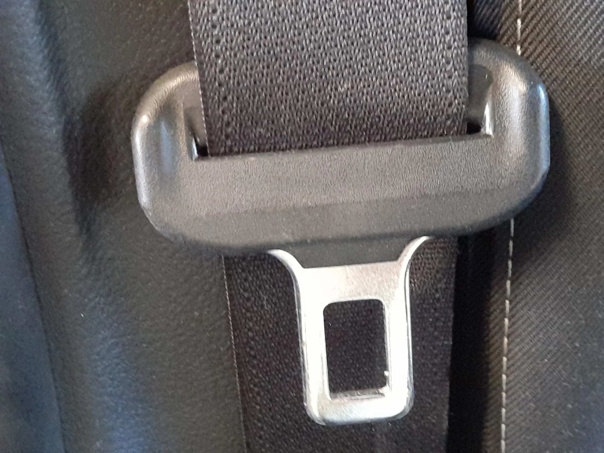 Cinturon Seguridad Trasero Derecho para Toyota Auris (-E18) 1.8 Hybrid (Zwee186)